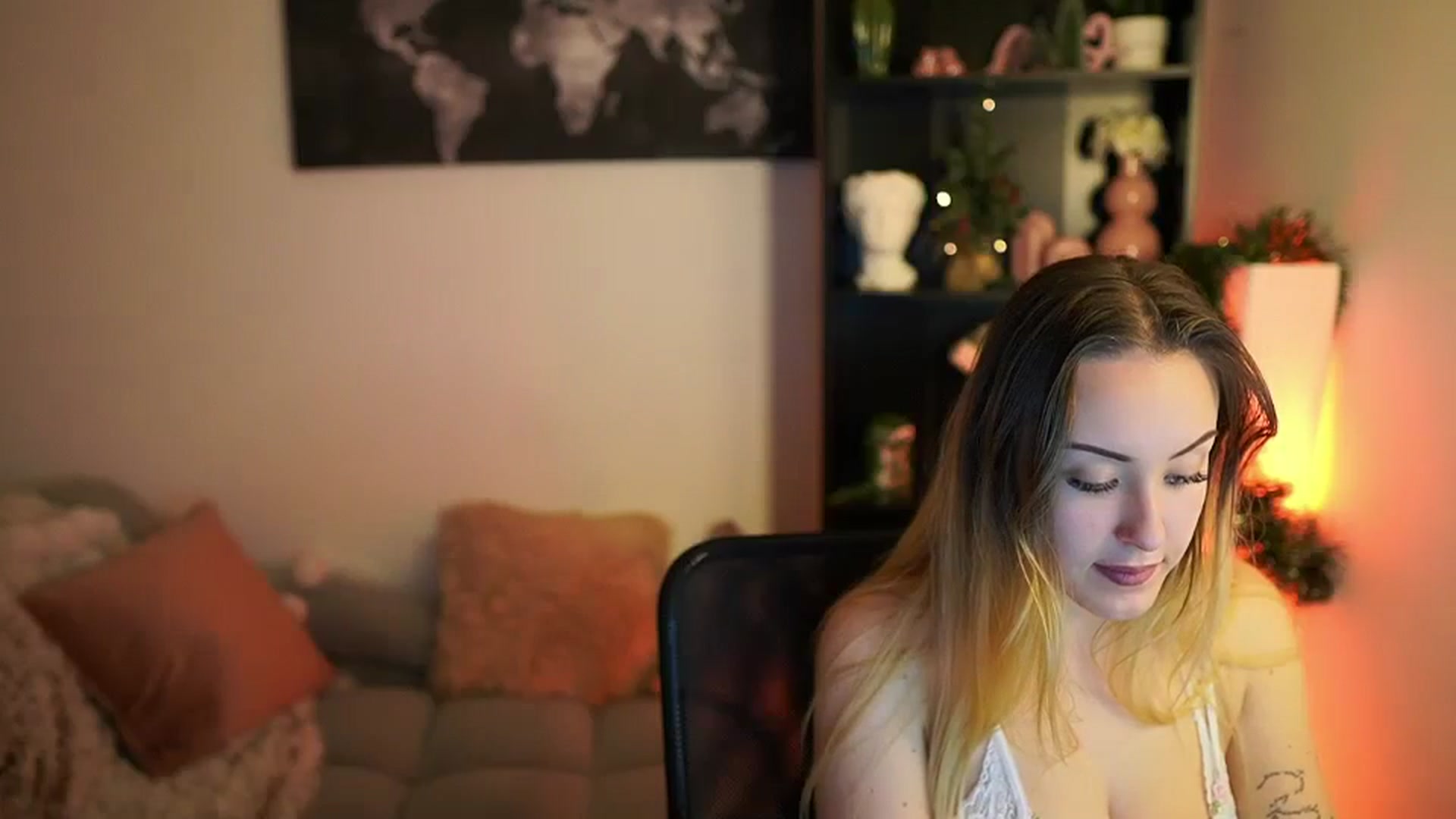 Gallery image thumbnail from Brooklyn_Ch's myfreecams stream on, 12/31/2023, 14:55 image 20 of 20