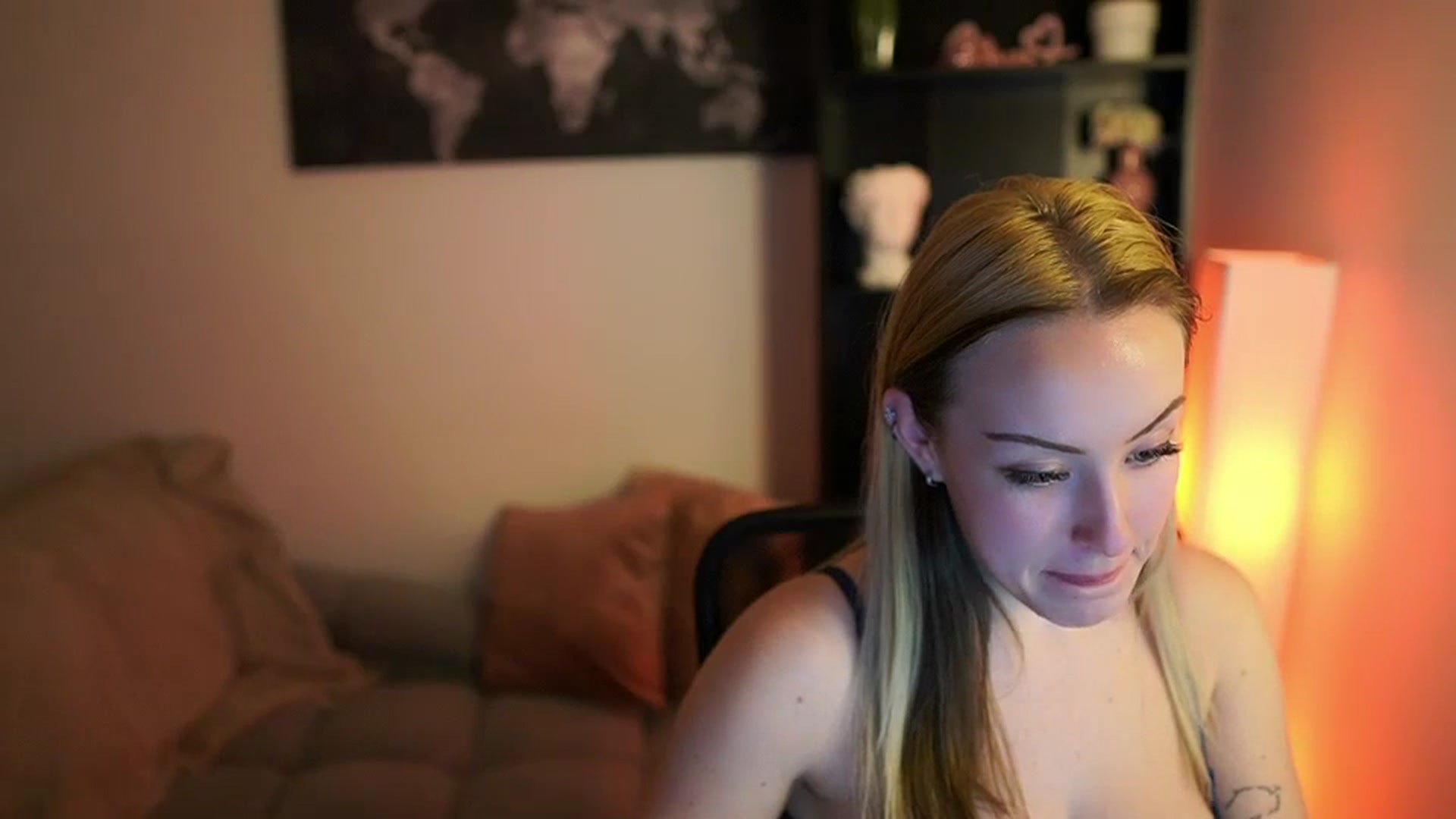 Gallery image thumbnail from Brooklyn_Ch's myfreecams stream on, 01/30/2024, 14:12 image 6 of 20