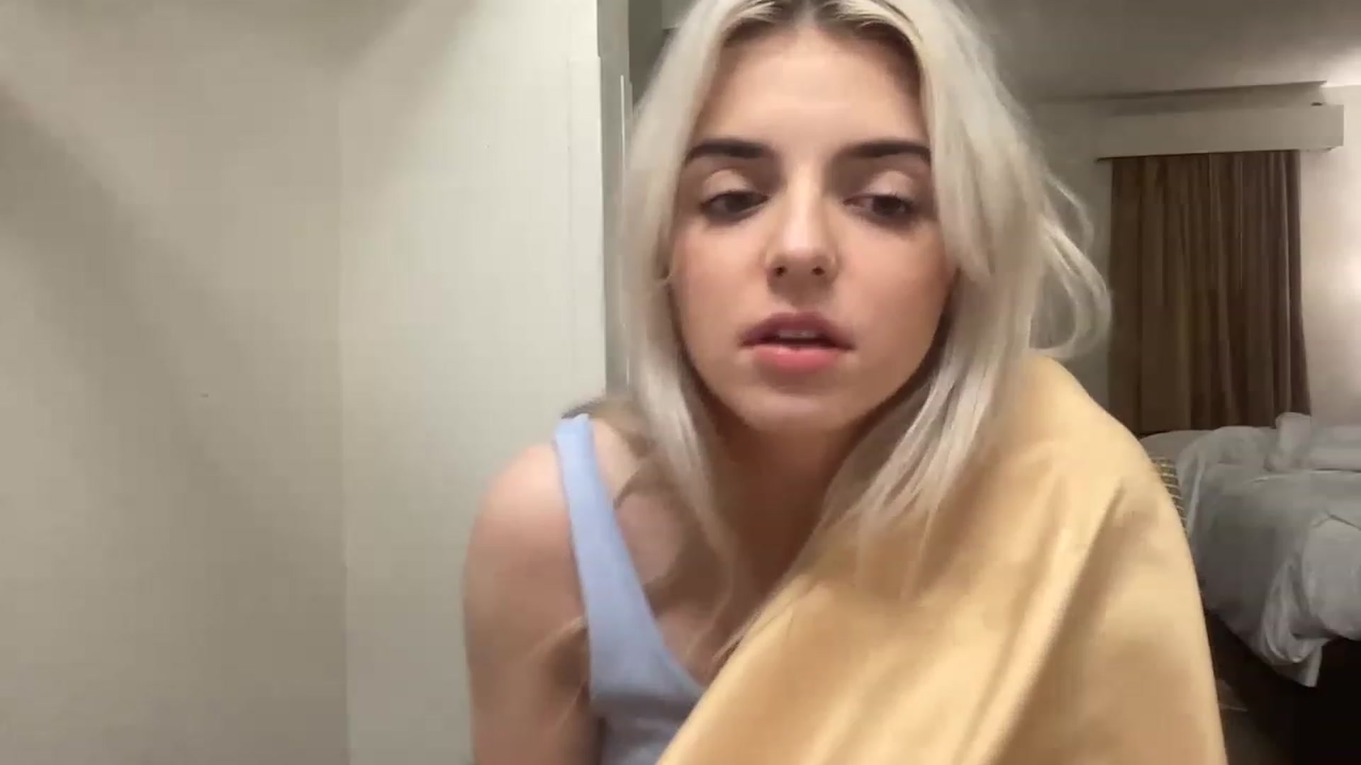 Gallery image thumbnail from Brooklynbaby5's myfreecams stream on, 04/09/2023, 09:17 image 18 of 20