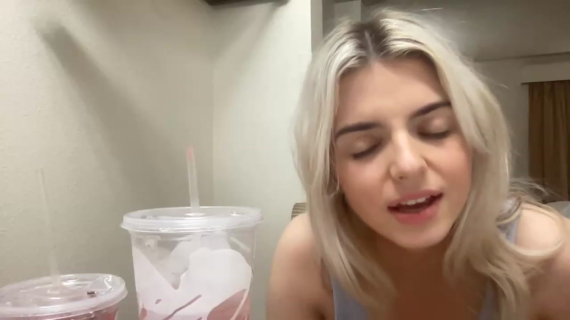 Gallery image thumbnail from Brooklynbaby5's myfreecams stream on, 04/09/2023, 09:17 image 14 of 20