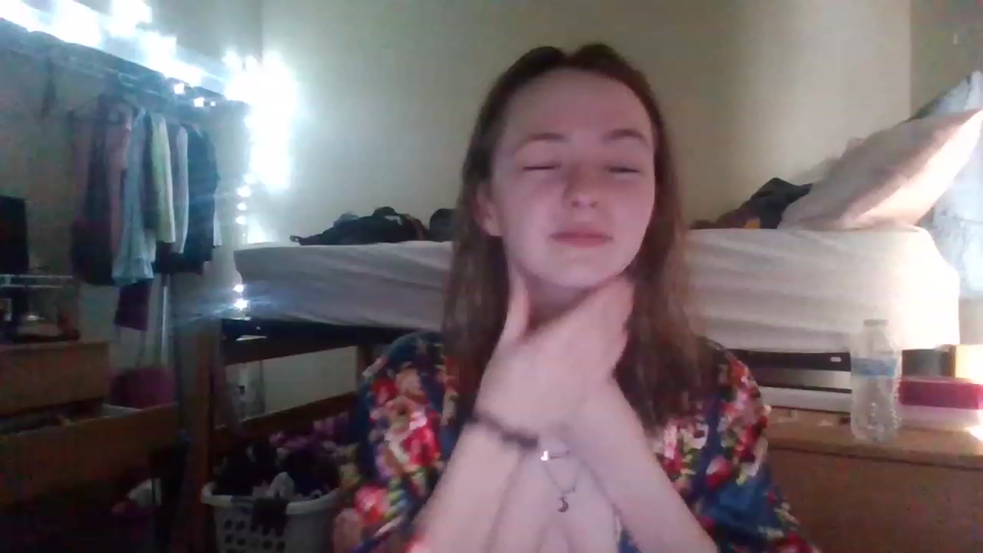 Gallery image thumbnail from Brooklyneve's myfreecams stream on, 02/06/2023, 16:31 image 7 of 20