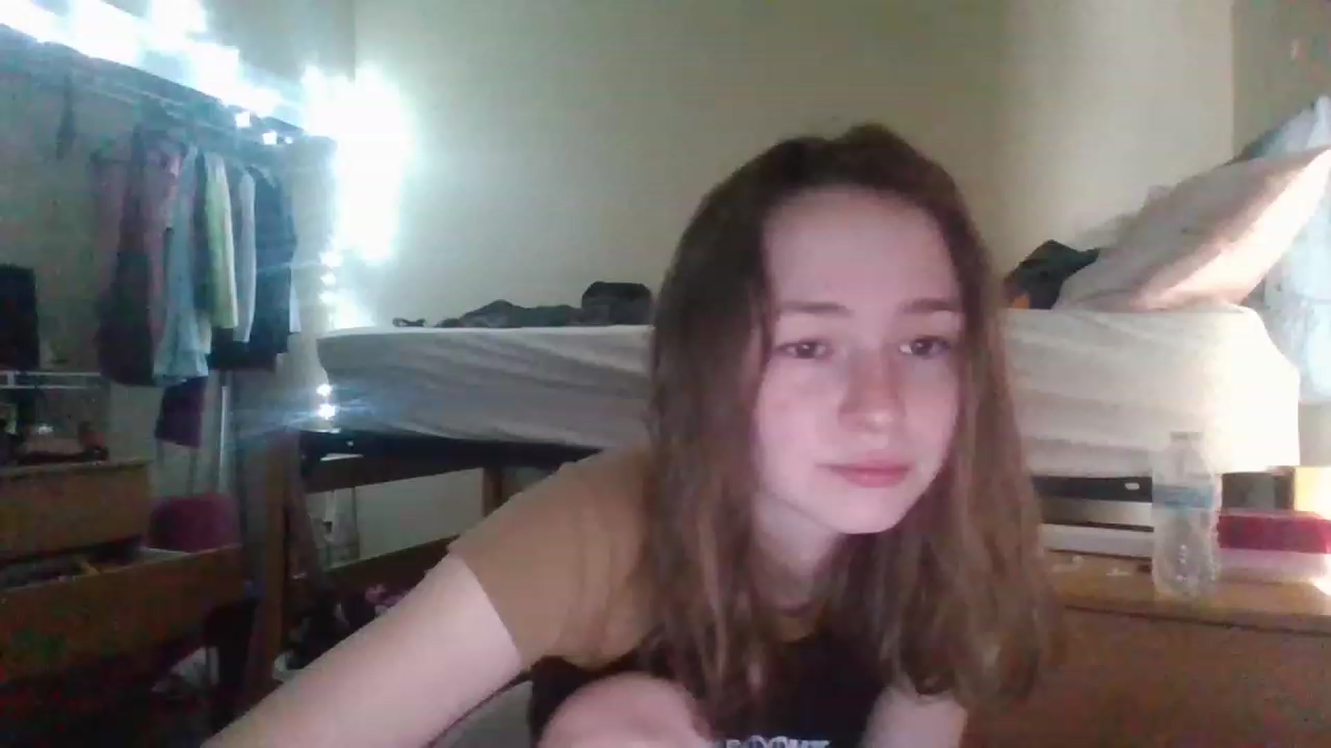 Gallery image thumbnail from Brooklyneve's myfreecams stream on, 02/06/2023, 16:31 image 17 of 20