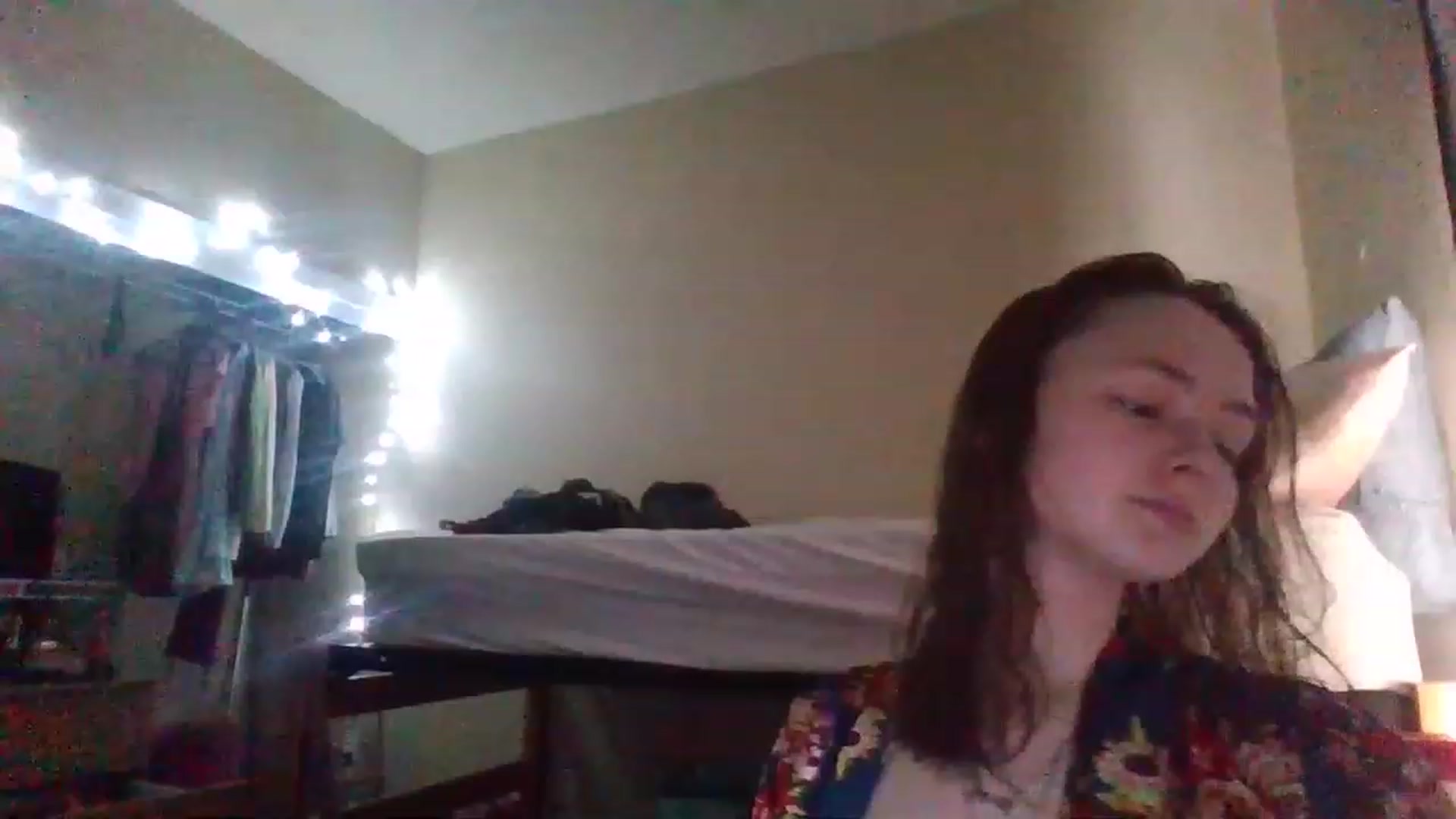 Gallery image thumbnail from Brooklyneve's myfreecams stream on, 02/06/2023, 16:31 image 1 of 20