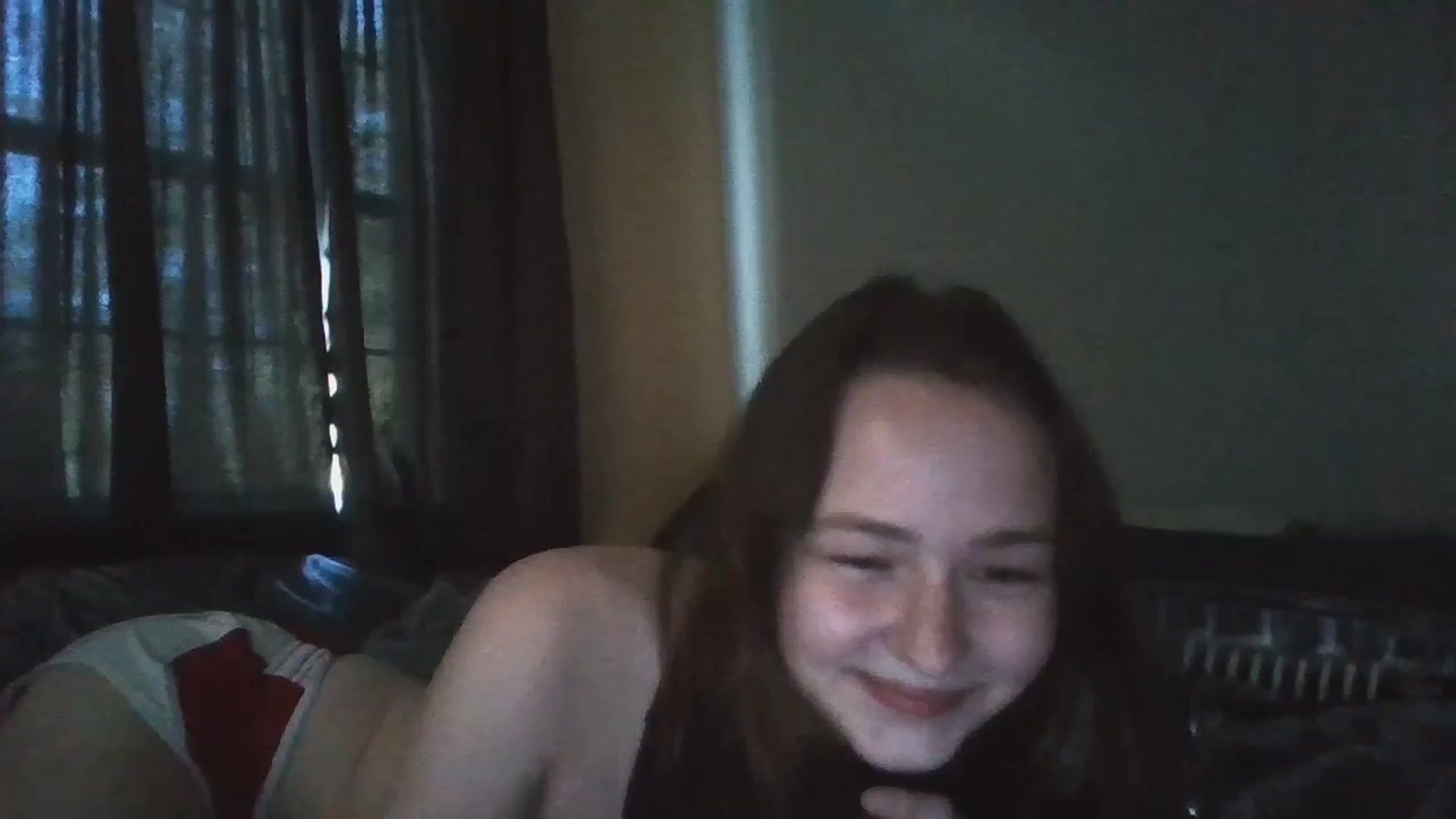 Gallery image thumbnail from Brooklyneve's myfreecams stream on, 07/19/2023, 20:13 image 16 of 20