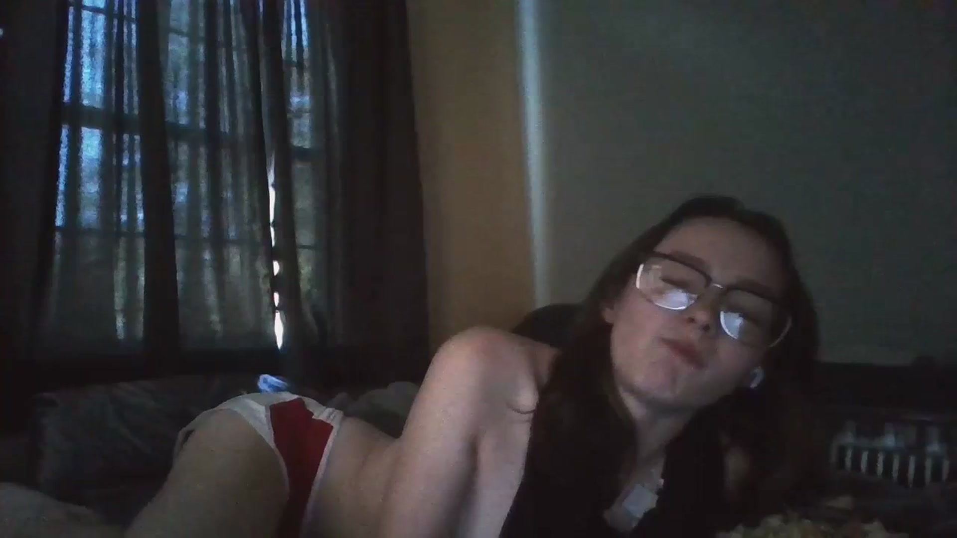 Gallery image thumbnail from Brooklyneve's myfreecams stream on, 07/19/2023, 20:13 image 13 of 20