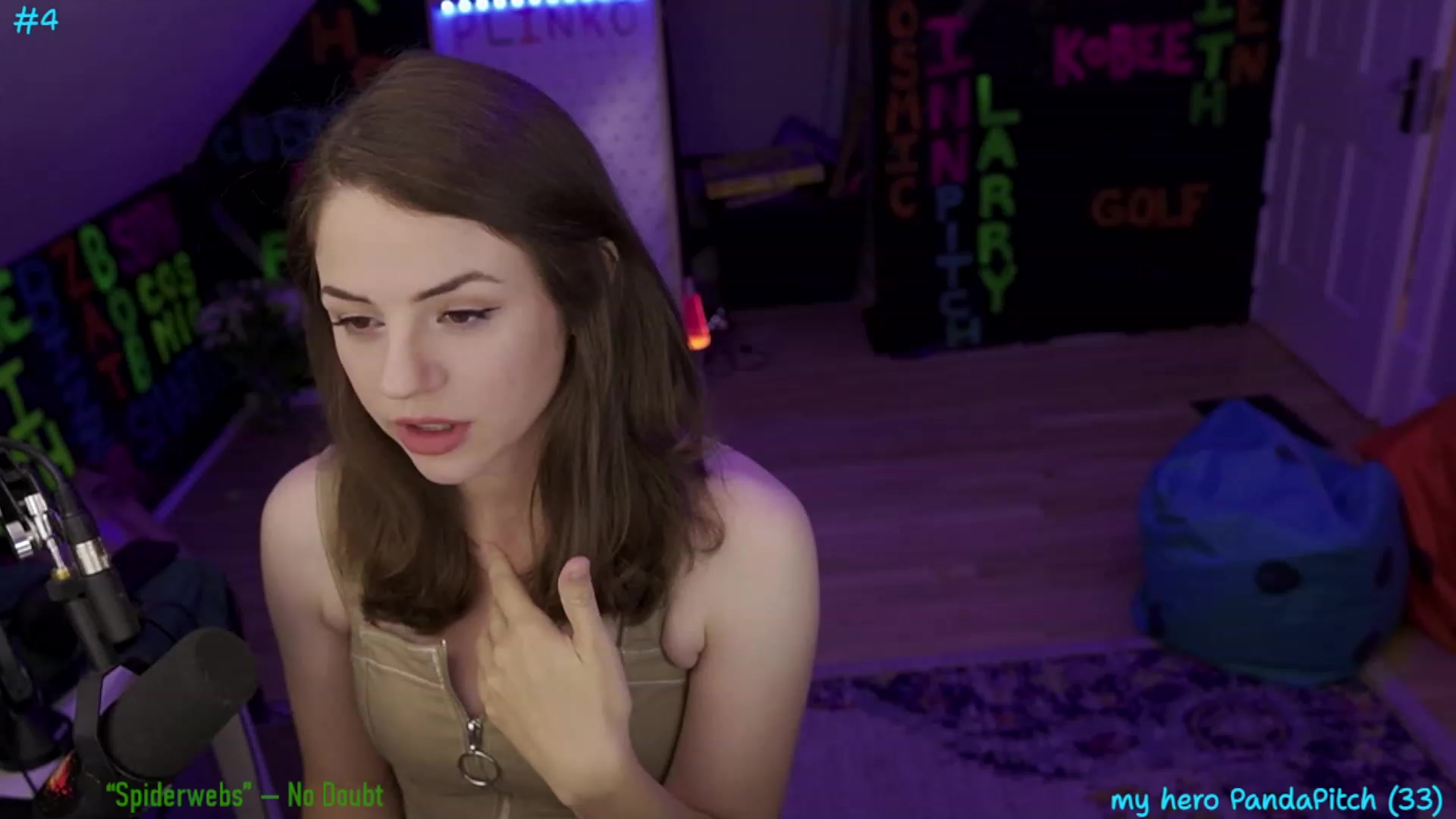 Gallery image thumbnail from BrophiesDom's myfreecams stream on, 07/19/2023, 05:09 image 15 of 20