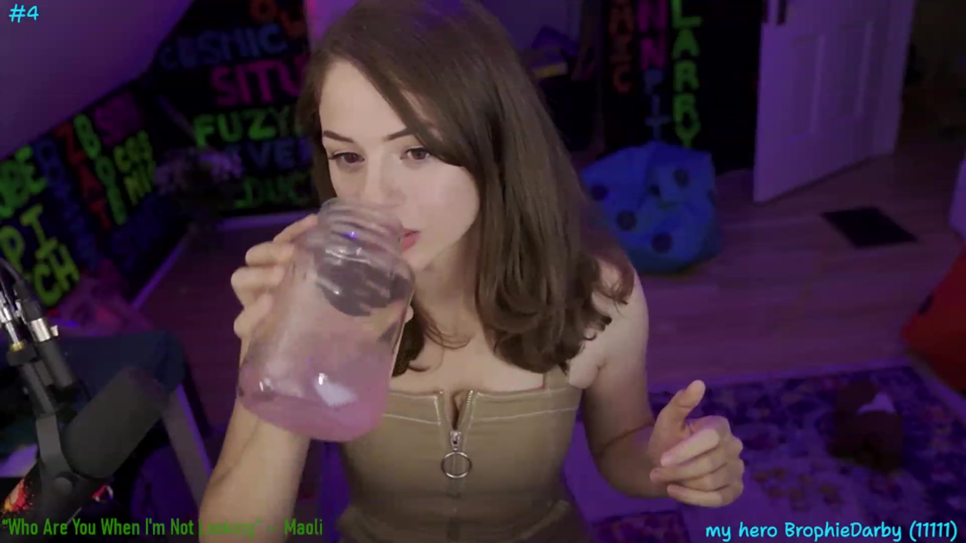 Gallery image thumbnail from BrophiesDom's myfreecams stream on, 07/19/2023, 10:53 image 12 of 20