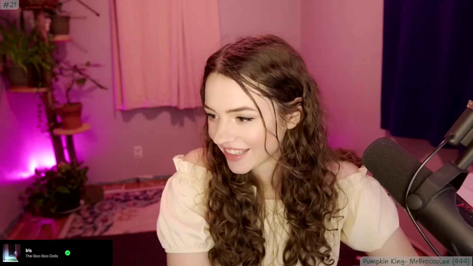 Gallery image thumbnail from Brophietopia's myfreecams stream on, 10/04/2025, 07:13 image 12 of 20
