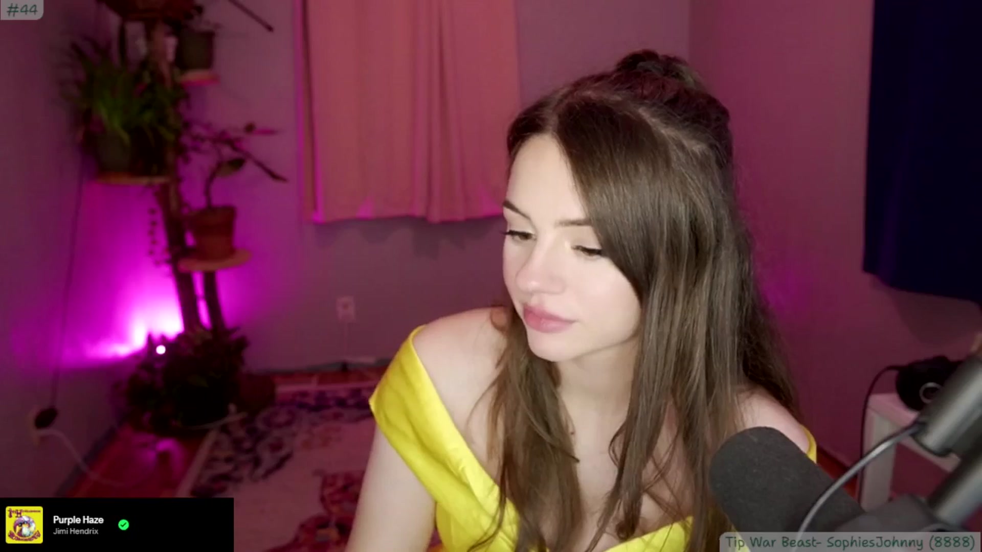 Gallery image thumbnail from Brophietopia's myfreecams stream on, 10/12/2025, 06:18 image 17 of 20