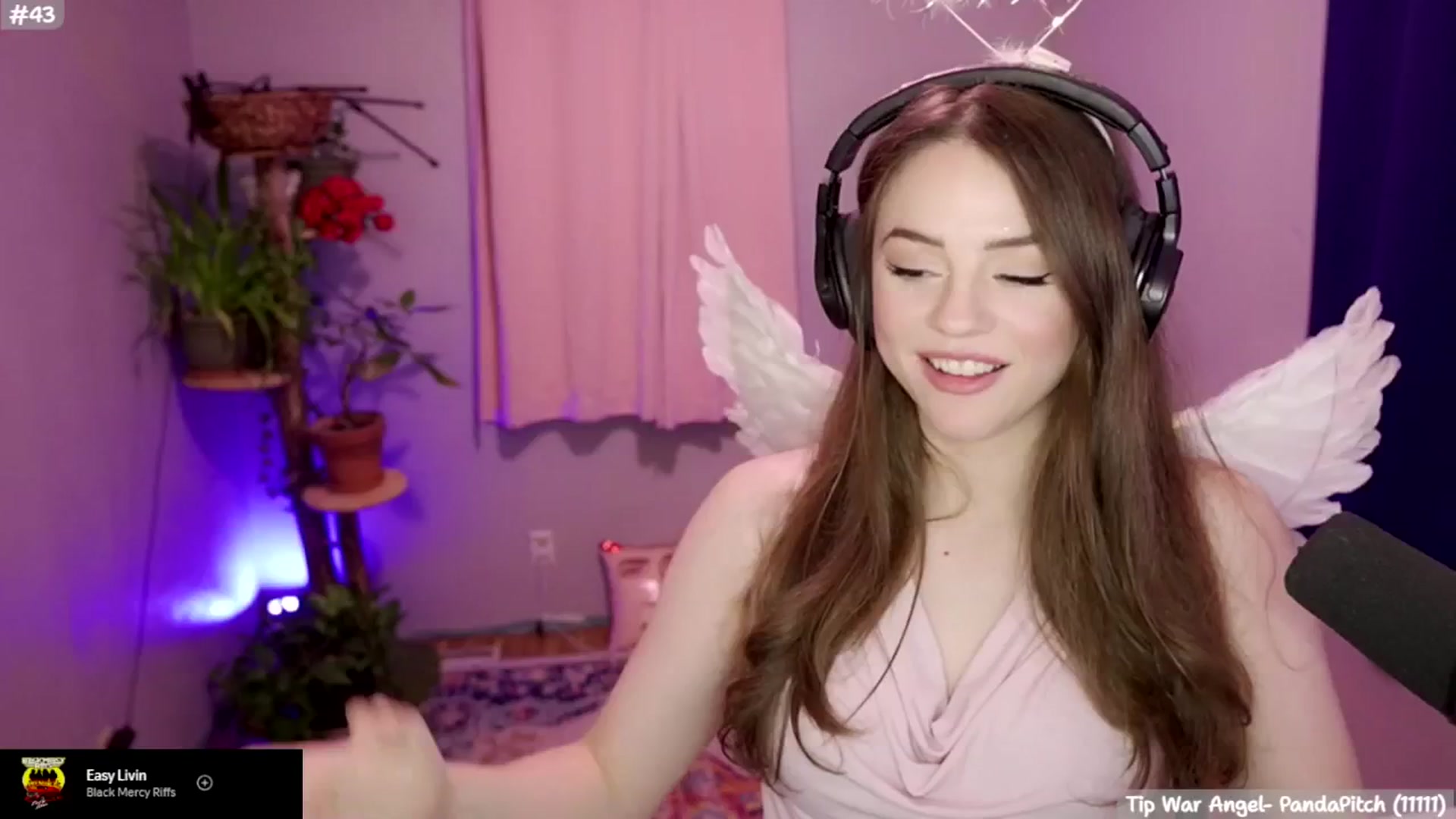 Gallery image thumbnail from Brophietopia's myfreecams stream on, 10/16/2025, 04:46 image 15 of 20