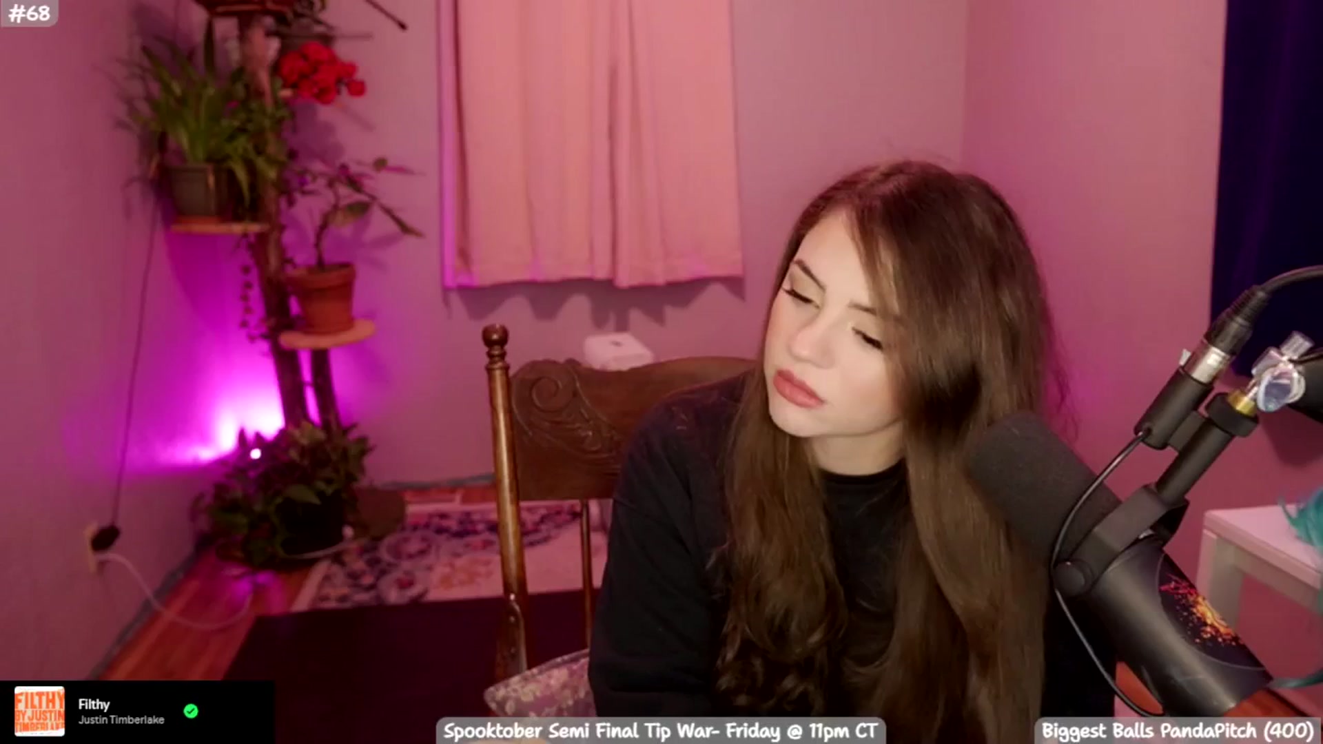 Gallery image thumbnail from Brophietopia's myfreecams stream on, 10/23/2025, 04:36 image 11 of 20