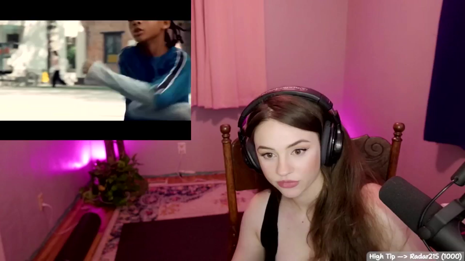 Gallery image thumbnail from Brophietopia's myfreecams stream on, 11/08/2025, 09:11 image 1 of 20
