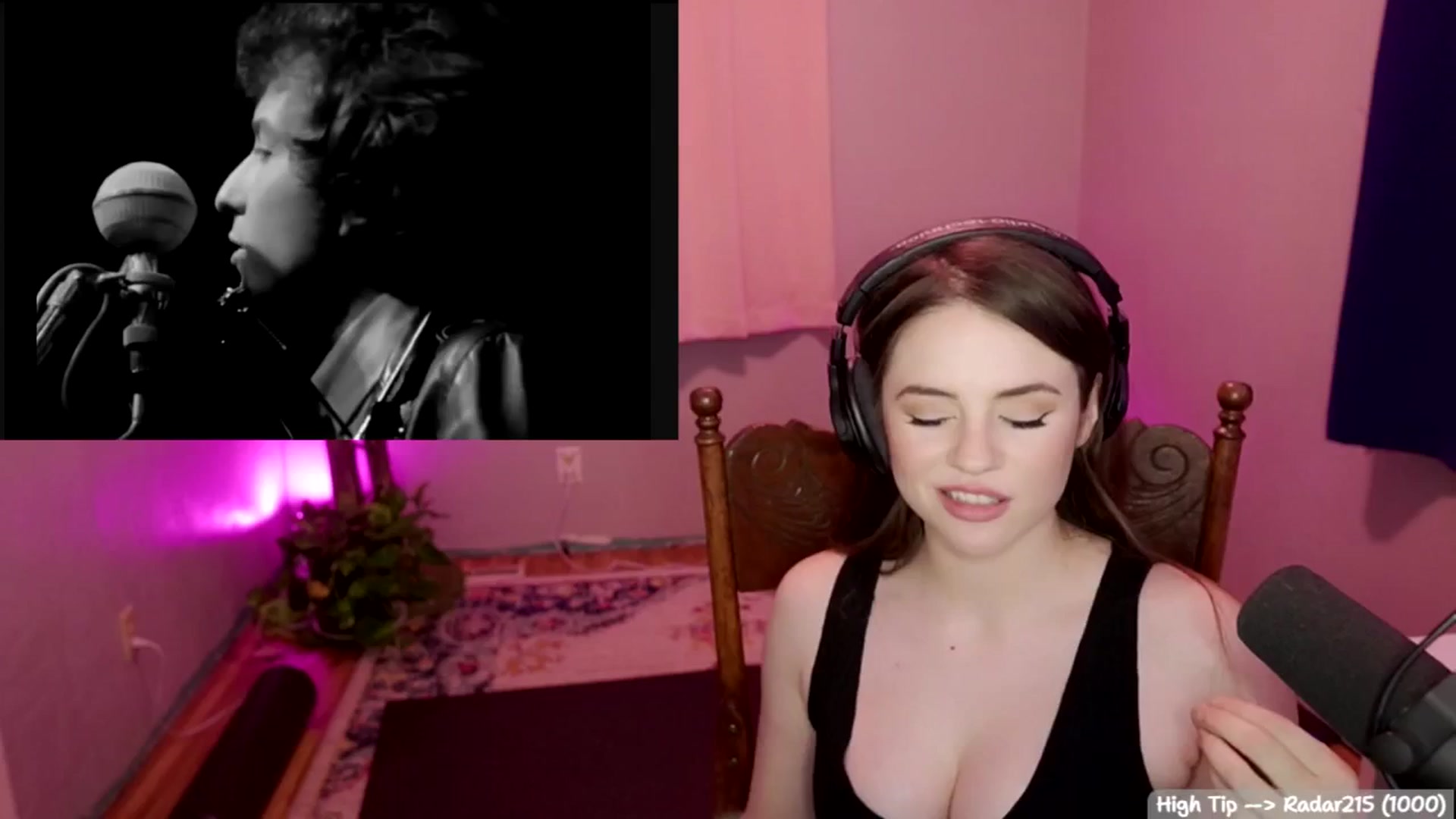 Gallery image thumbnail from Brophietopia's myfreecams stream on, 11/08/2025, 09:11 image 10 of 20