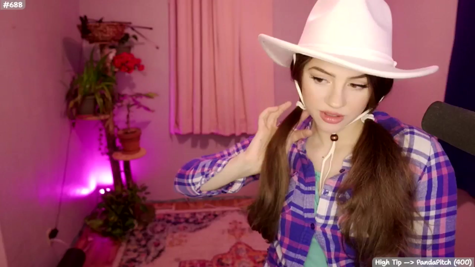 Gallery image thumbnail from Brophietopia's myfreecams stream on, 11/23/2025, 03:42 image 6 of 20