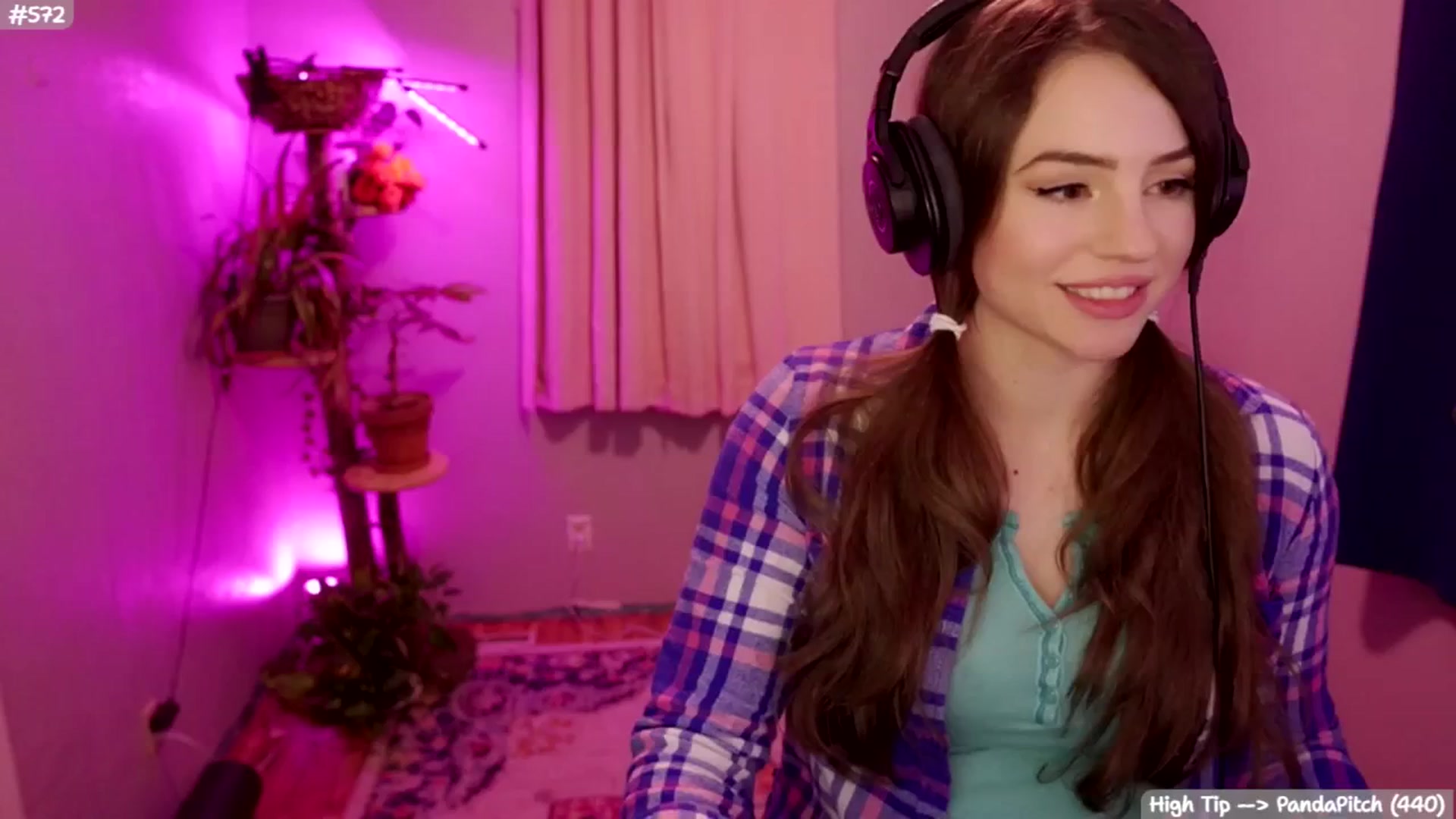 Gallery image thumbnail from Brophietopia's myfreecams stream on, 11/23/2025, 06:34 image 11 of 20