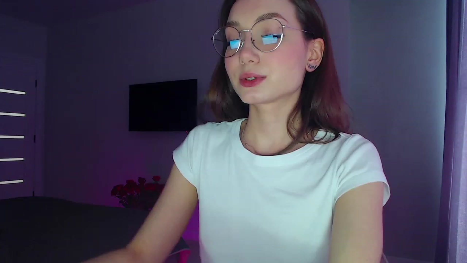Gallery image thumbnail from Browncat04's myfreecams stream on, 04/09/2023, 13:42 image 5 of 20