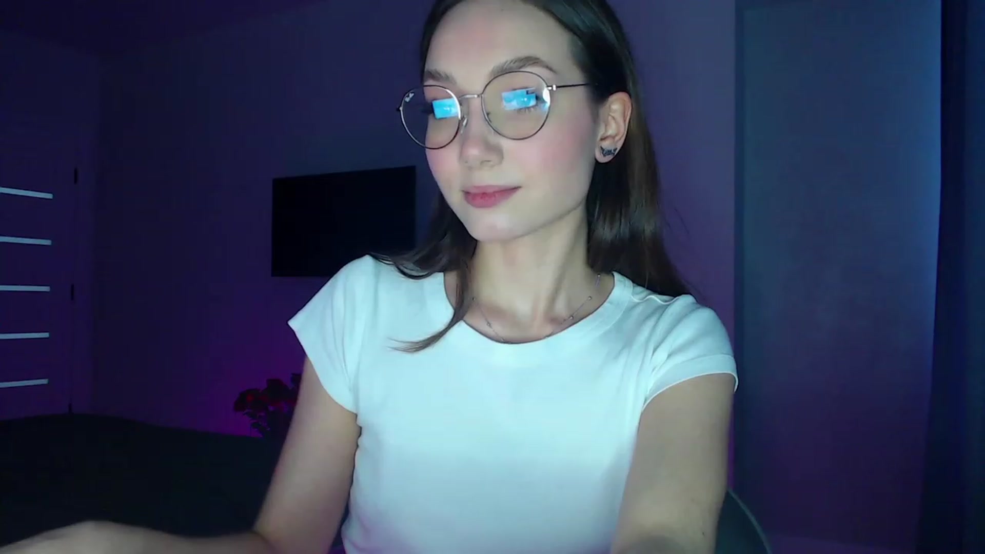 Gallery image thumbnail from Browncat04's myfreecams stream on, 04/09/2023, 13:42 image 8 of 20