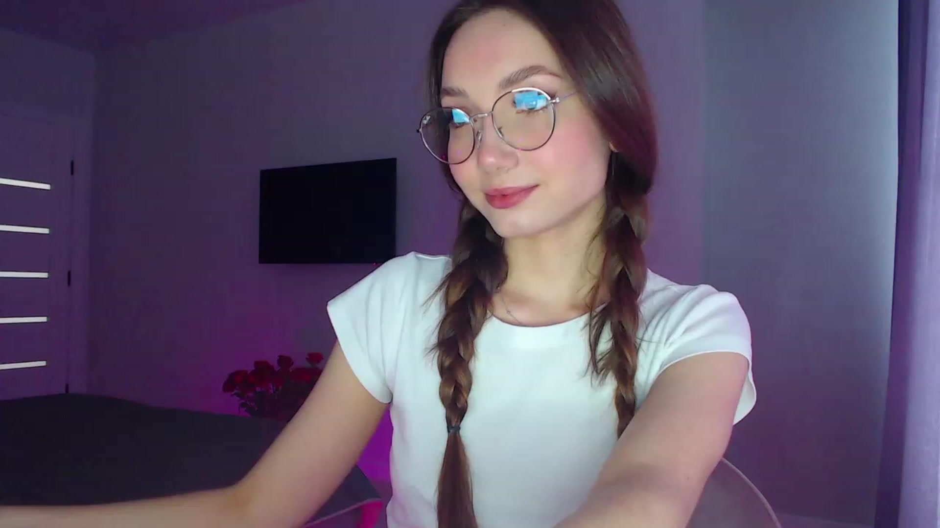 Gallery image thumbnail from Browncat04's myfreecams stream on, 04/09/2023, 13:42 image 1 of 20