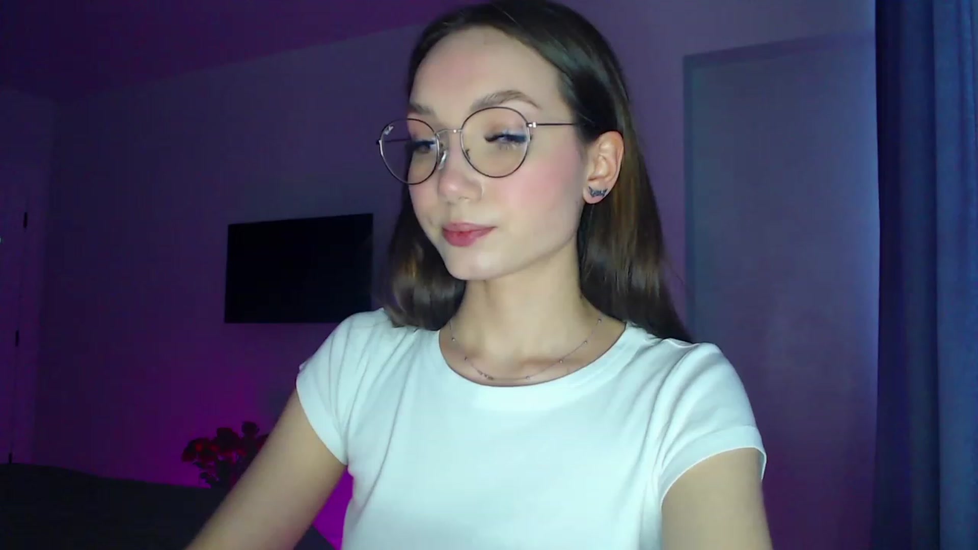 Gallery image thumbnail from Browncat04's myfreecams stream on, 04/09/2023, 13:42 image 9 of 20