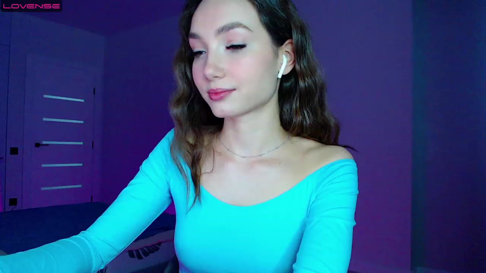 Gallery image thumbnail from Browncat04's myfreecams stream on, 05/13/2023, 14:29 image 8 of 20