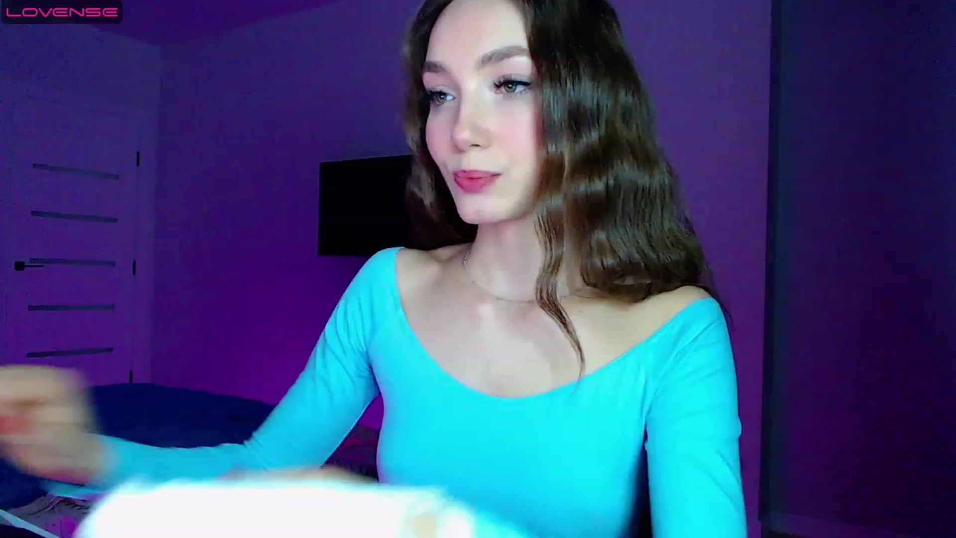 Gallery image thumbnail from Browncat04's myfreecams stream on, 05/13/2023, 17:17 image 13 of 20