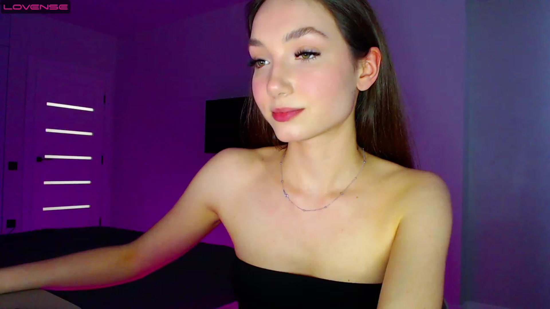Gallery image thumbnail from Browncat04's myfreecams stream on, 05/14/2023, 14:53 image 14 of 20