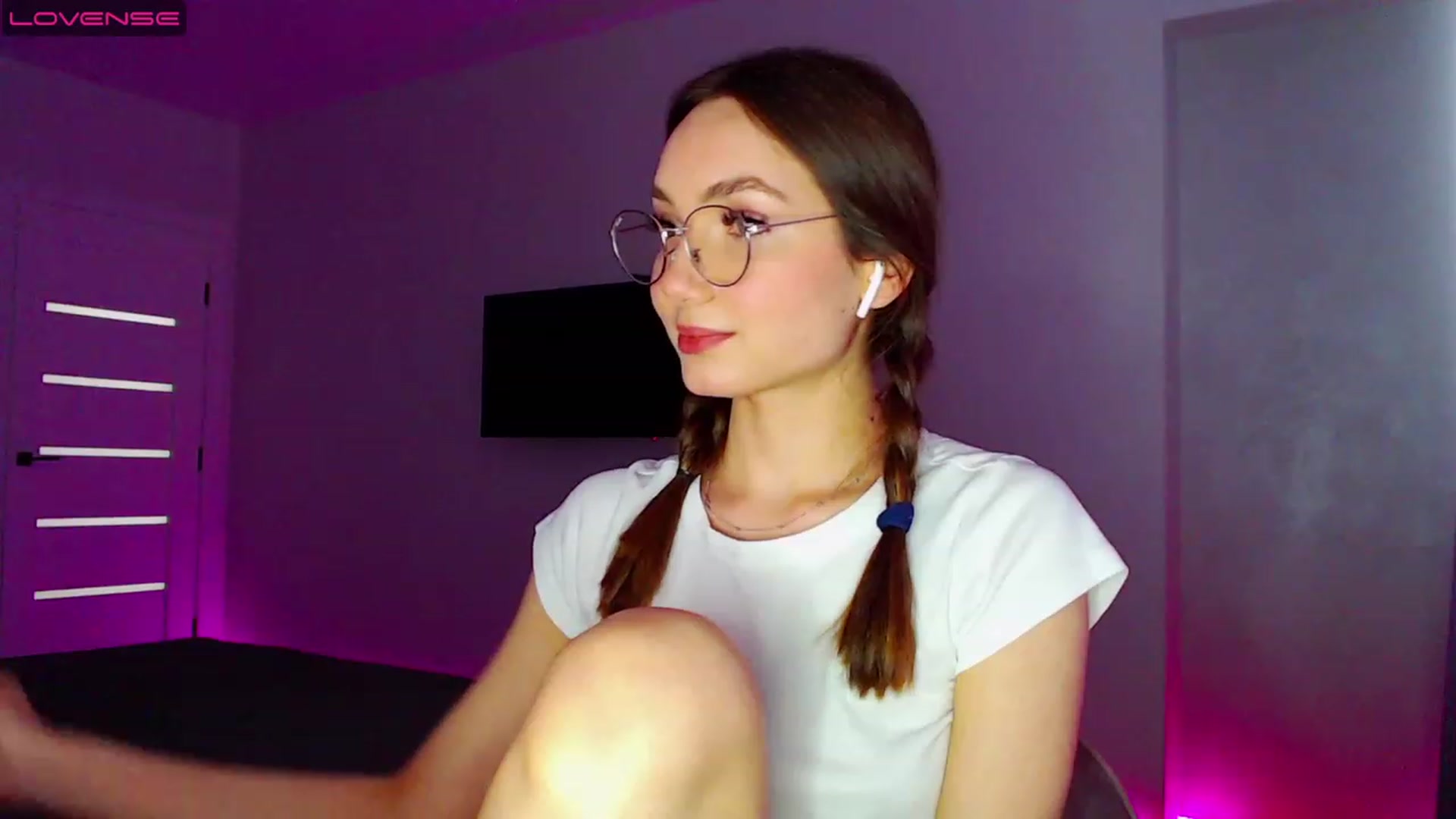 Gallery image thumbnail from Browncat04's myfreecams stream on, 05/24/2023, 12:36 image 20 of 20