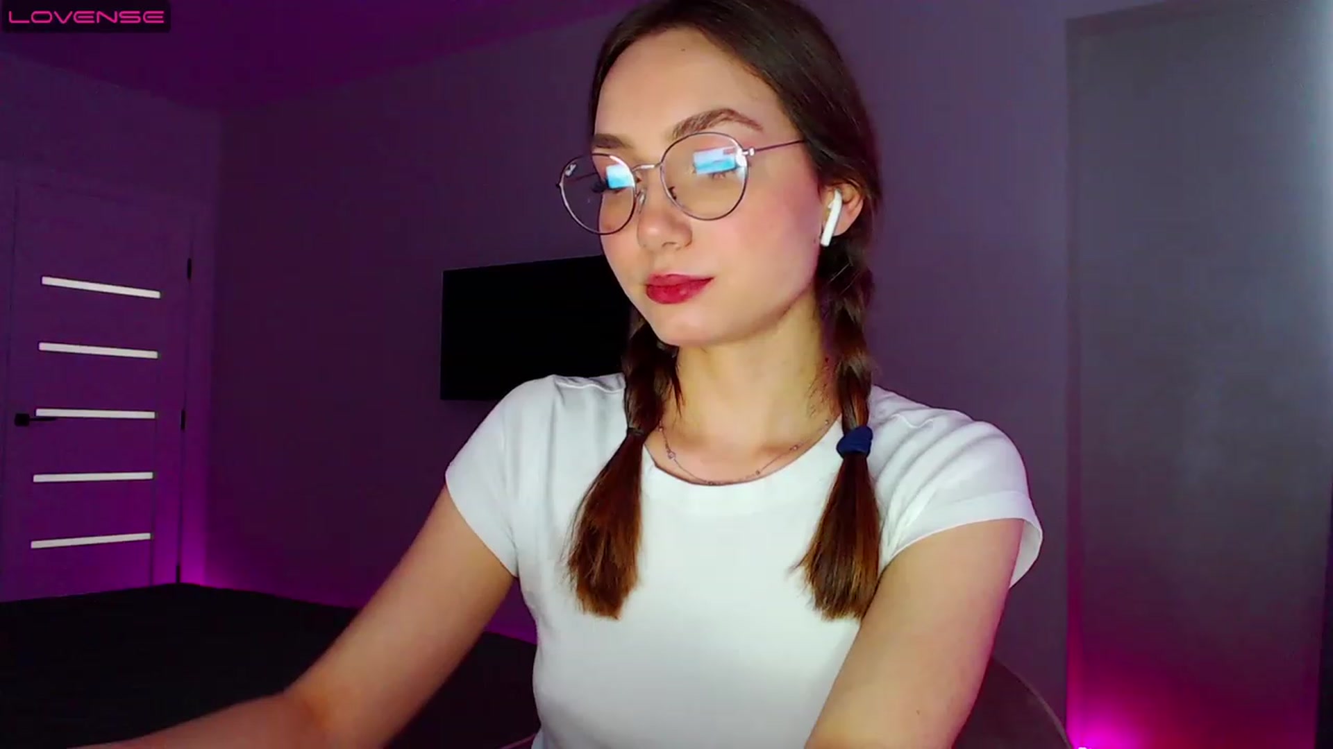 Gallery image thumbnail from Browncat04's myfreecams stream on, 05/24/2023, 12:36 image 6 of 20