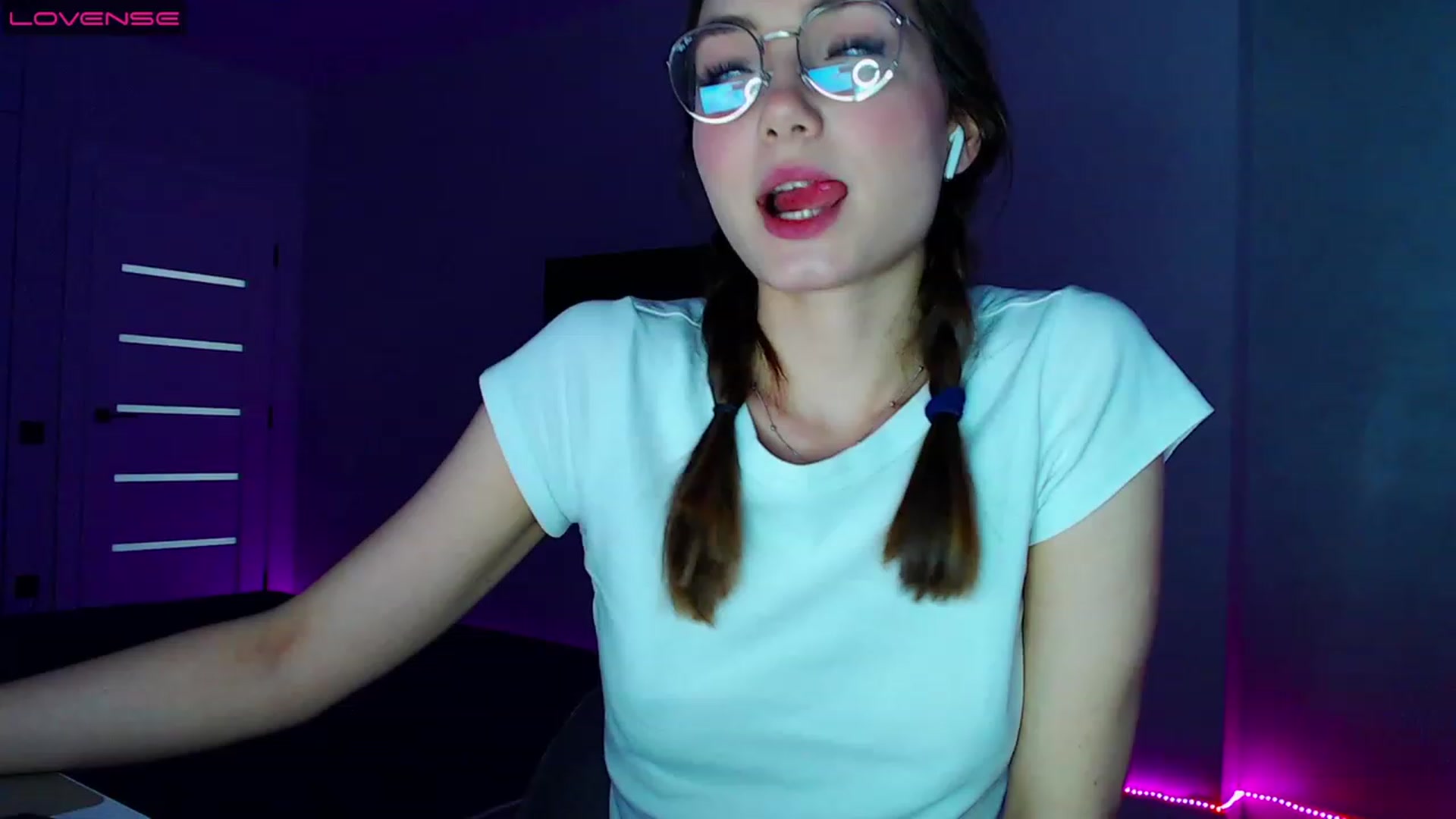 Gallery image thumbnail from Browncat04's myfreecams stream on, 05/24/2023, 13:38 image 4 of 20