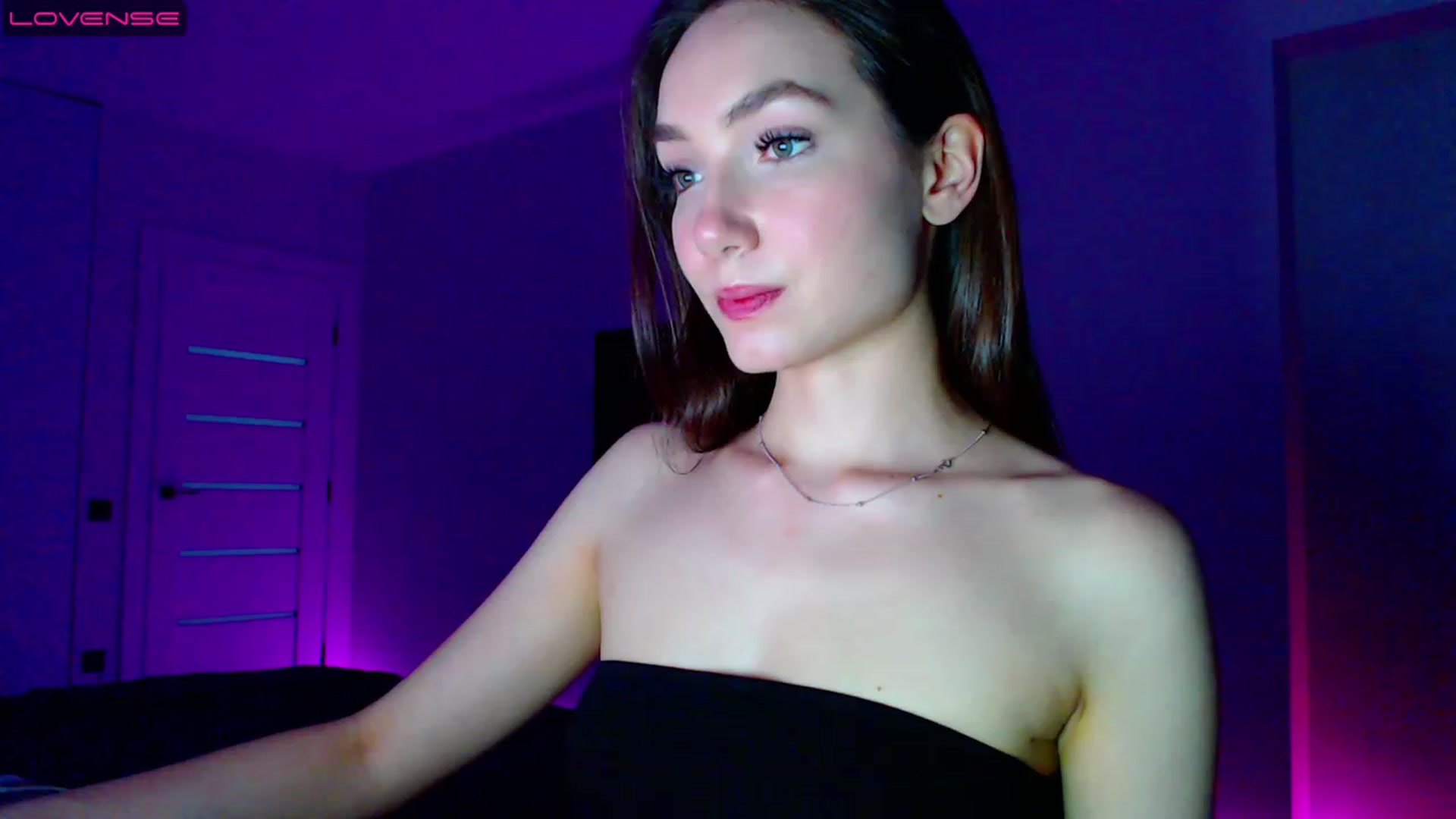 Gallery image thumbnail from Browncat04's myfreecams stream on, 05/27/2023, 17:14 image 17 of 20