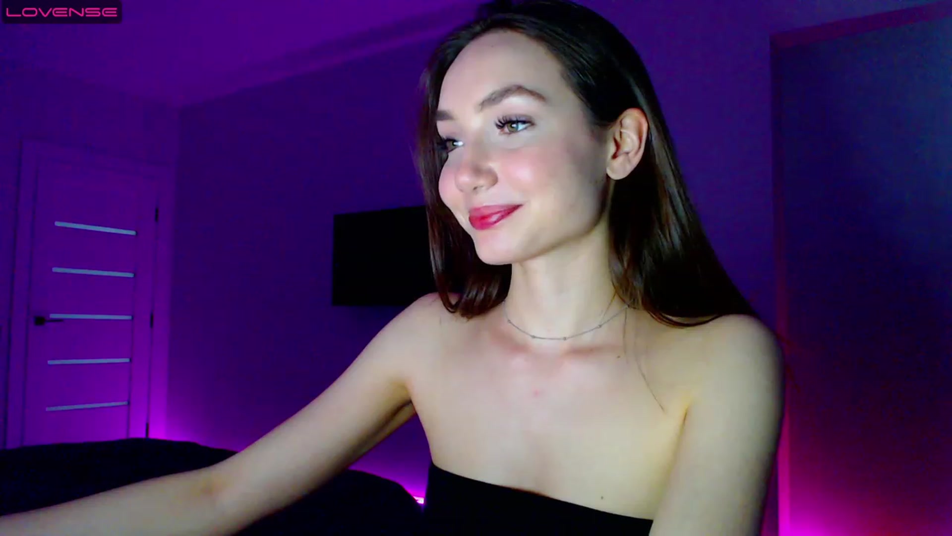 Gallery image thumbnail from Browncat04's myfreecams stream on, 05/27/2023, 17:14 image 9 of 20