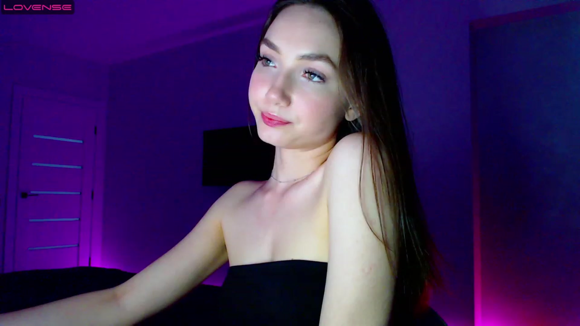 Gallery image thumbnail from Browncat04's myfreecams stream on, 05/27/2023, 17:14 image 11 of 20