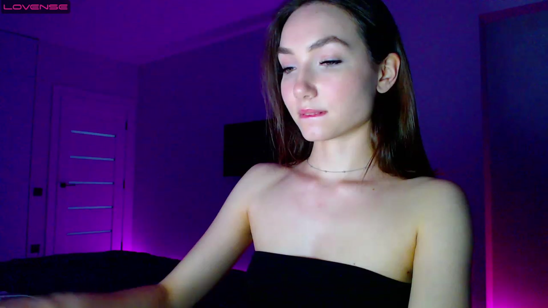 Gallery image thumbnail from Browncat04's myfreecams stream on, 05/27/2023, 17:14 image 12 of 20