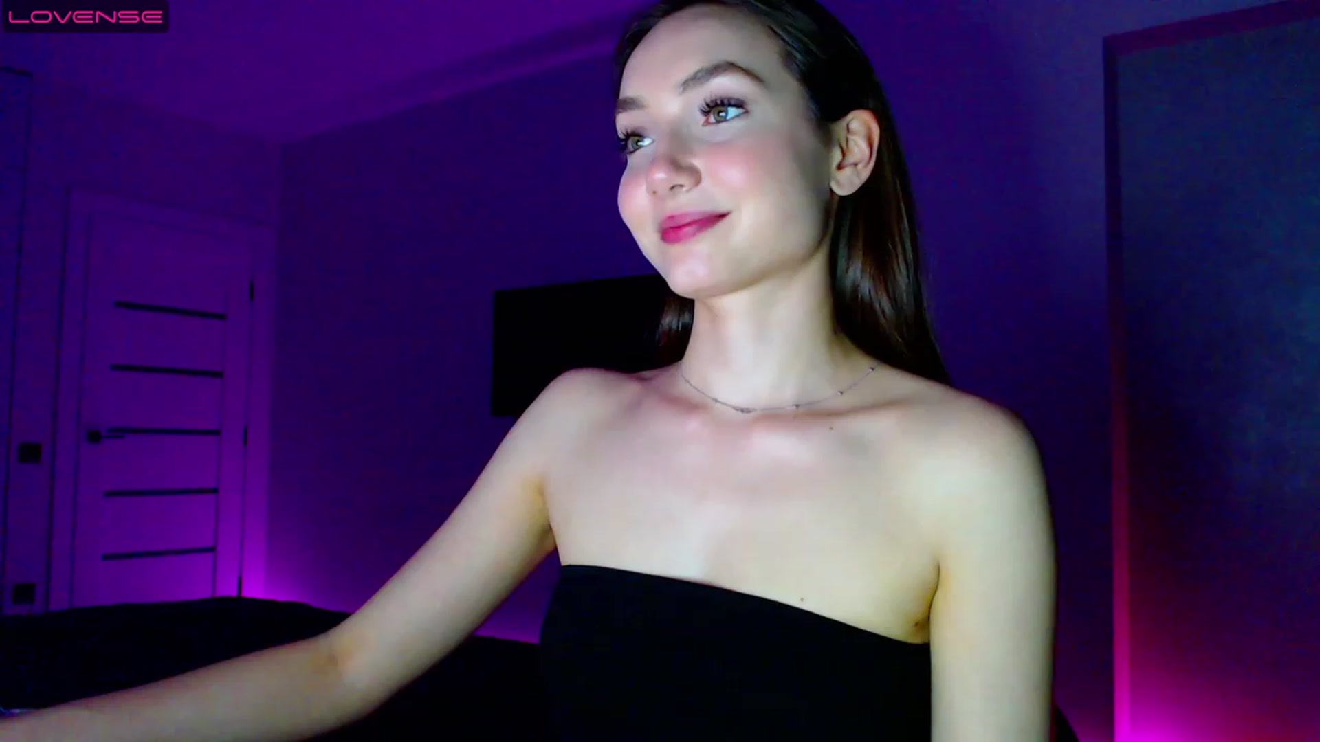 Gallery image thumbnail from Browncat04's myfreecams stream on, 05/27/2023, 18:26 image 7 of 20