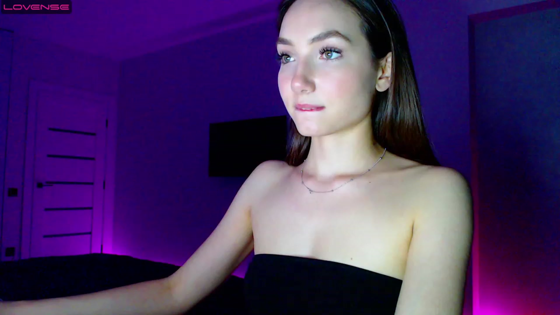 Gallery image thumbnail from Browncat04's myfreecams stream on, 05/27/2023, 18:26 image 10 of 20
