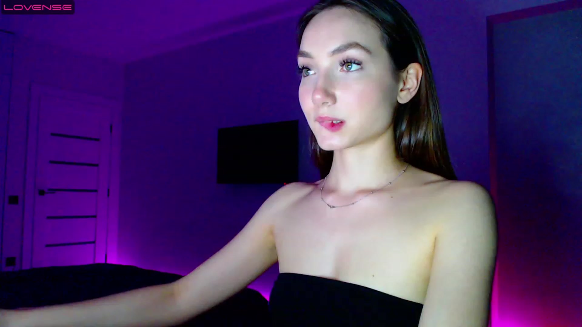 Gallery image thumbnail from Browncat04's myfreecams stream on, 05/27/2023, 18:26 image 15 of 20