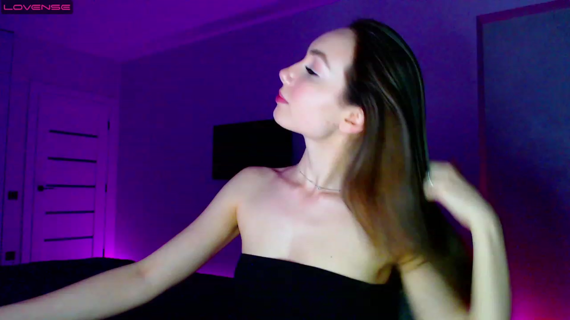 Gallery image thumbnail from Browncat04's myfreecams stream on, 05/27/2023, 18:26 image 2 of 20