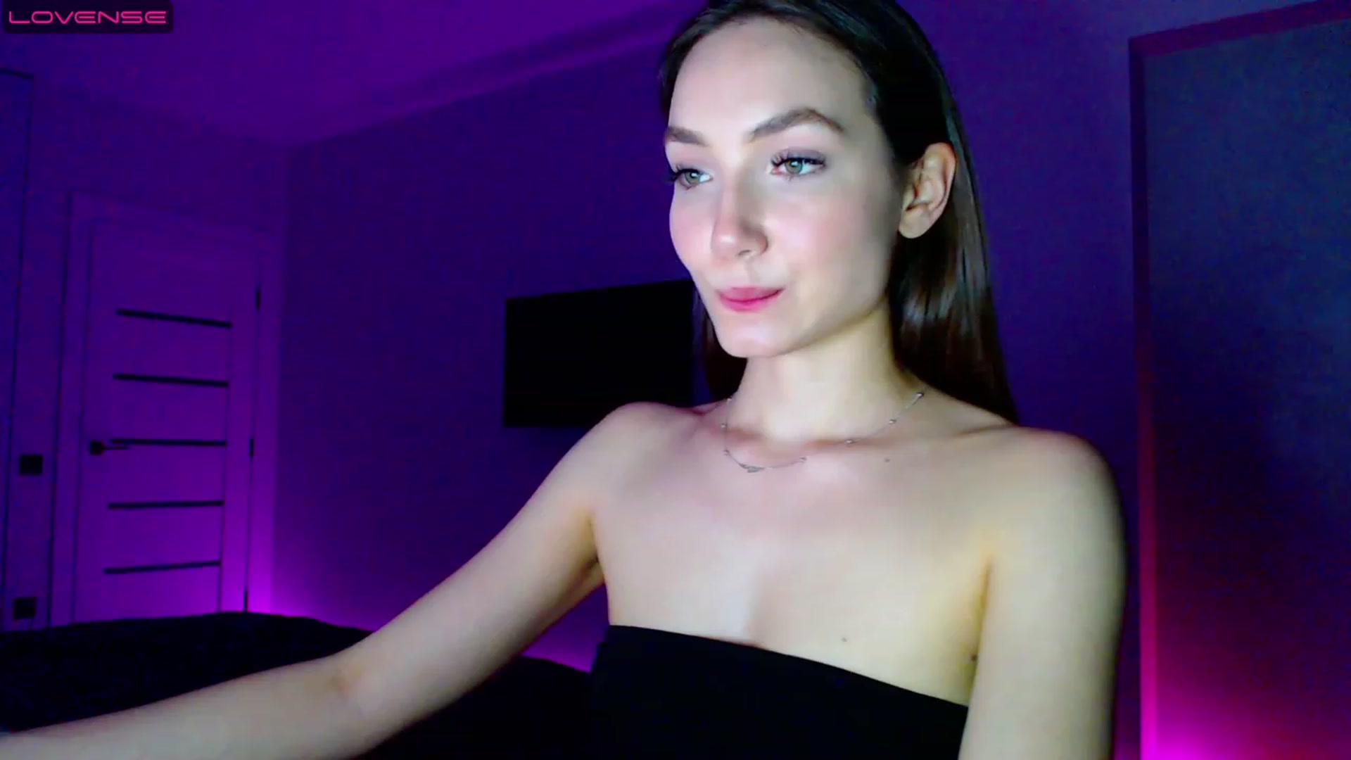 Gallery image thumbnail from Browncat04's myfreecams stream on, 05/27/2023, 18:26 image 17 of 20