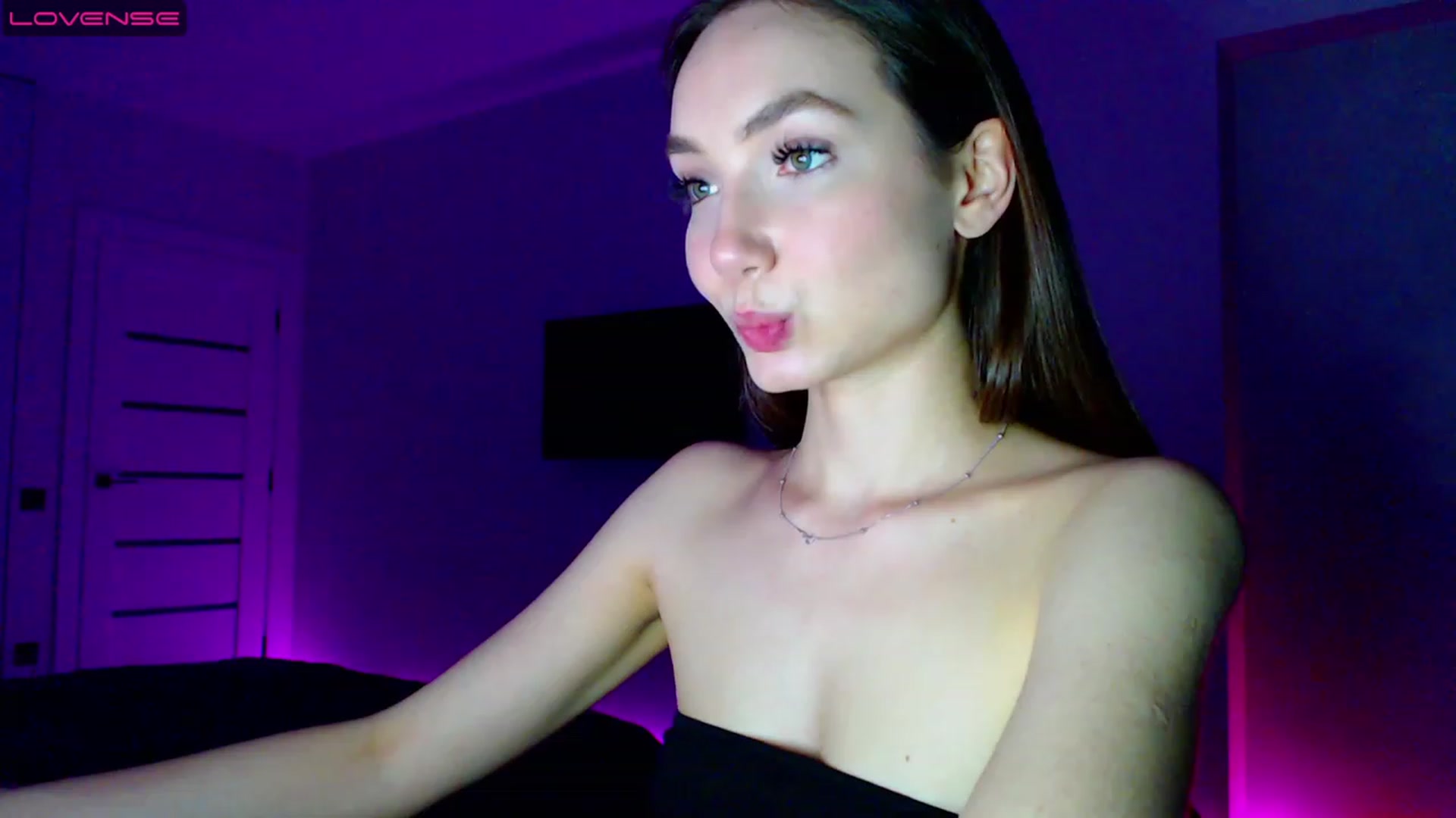 Gallery image thumbnail from Browncat04's myfreecams stream on, 05/27/2023, 18:26 image 19 of 20