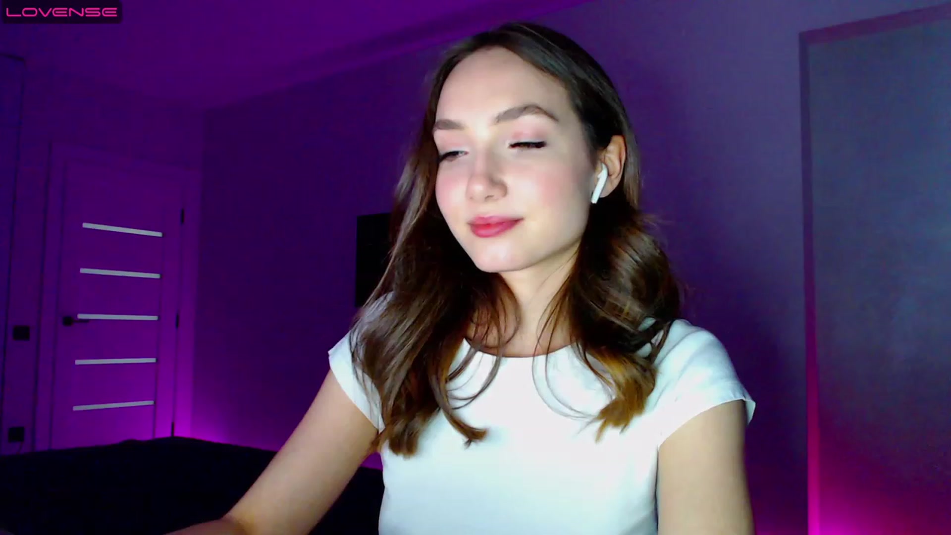 Gallery image thumbnail from Browncat04's myfreecams stream on, 05/30/2023, 16:45 image 7 of 20