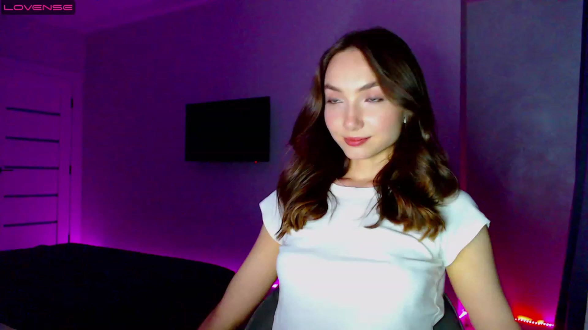 Gallery image thumbnail from Browncat04's myfreecams stream on, 05/30/2023, 18:03 image 14 of 20