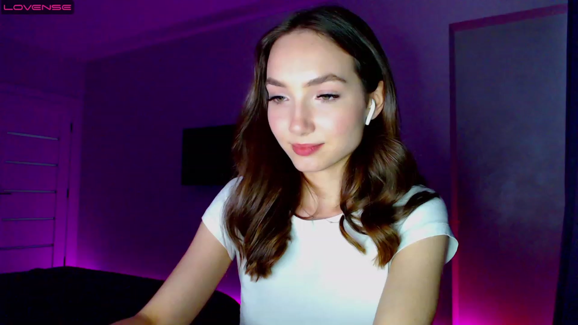 Gallery image thumbnail from Browncat04's myfreecams stream on, 05/30/2023, 18:03 image 6 of 20