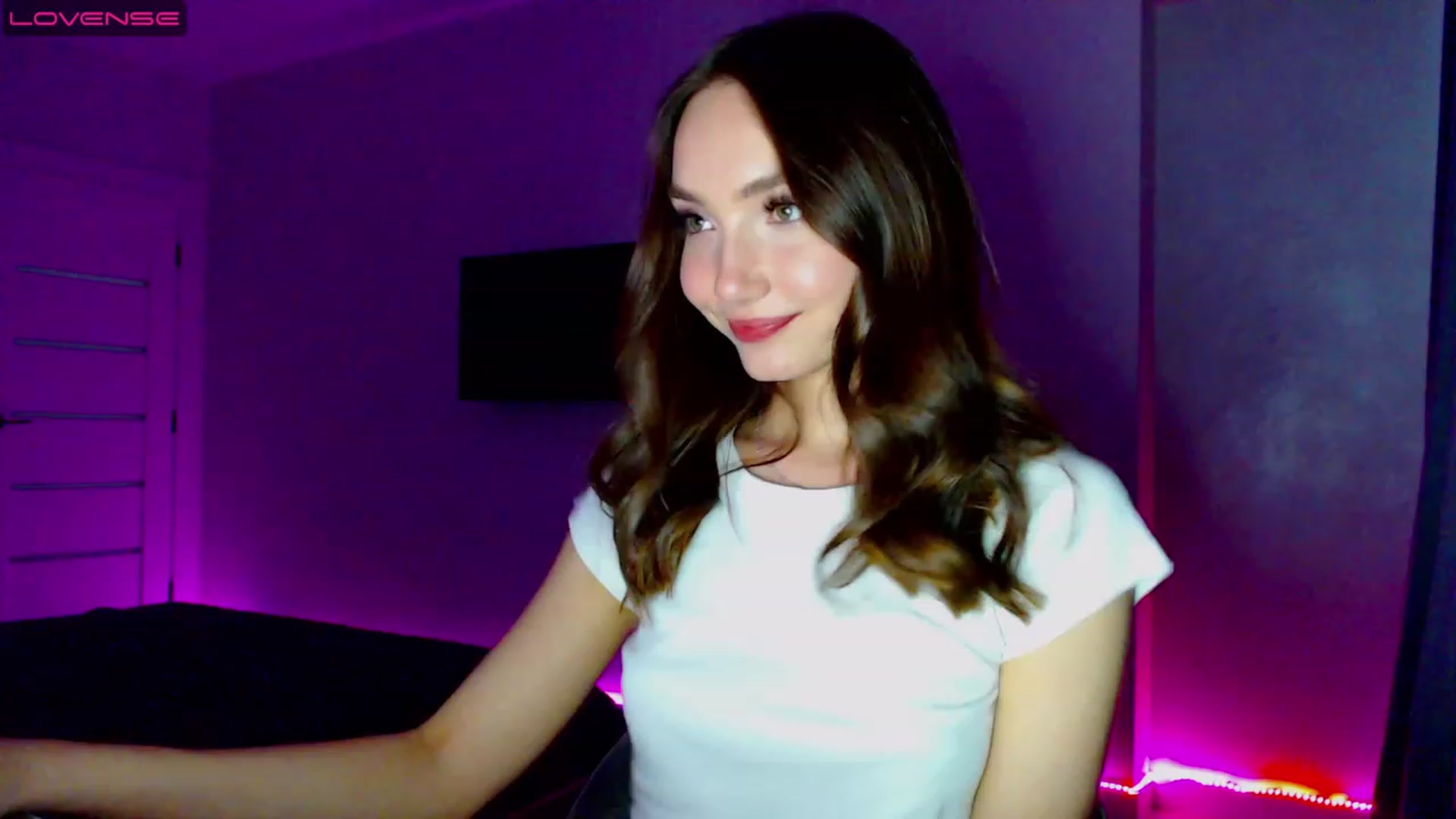 Gallery image thumbnail from Browncat04's myfreecams stream on, 05/30/2023, 18:03 image 9 of 20