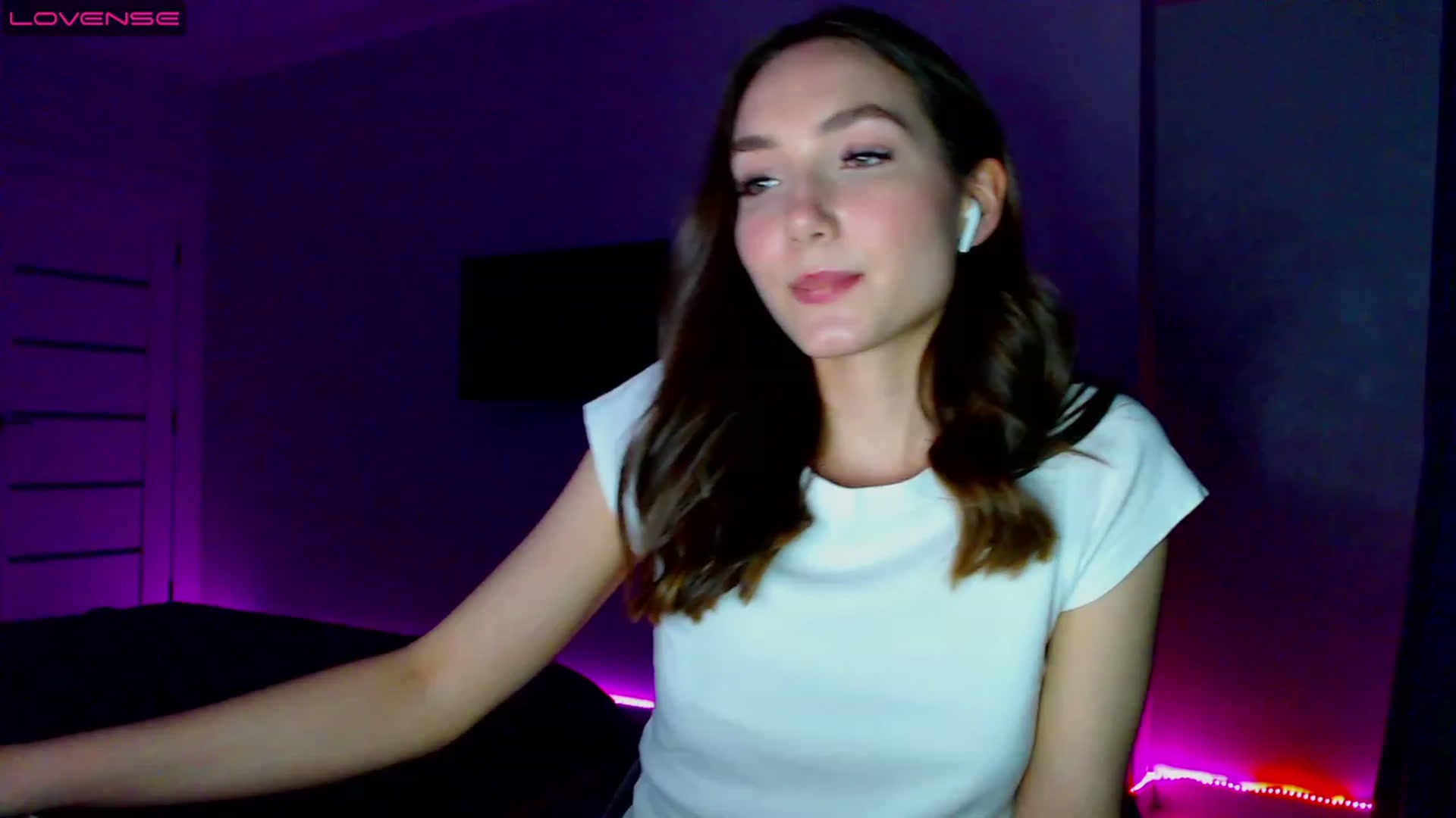 Gallery image thumbnail from Browncat04's myfreecams stream on, 05/30/2023, 18:03 image 19 of 20