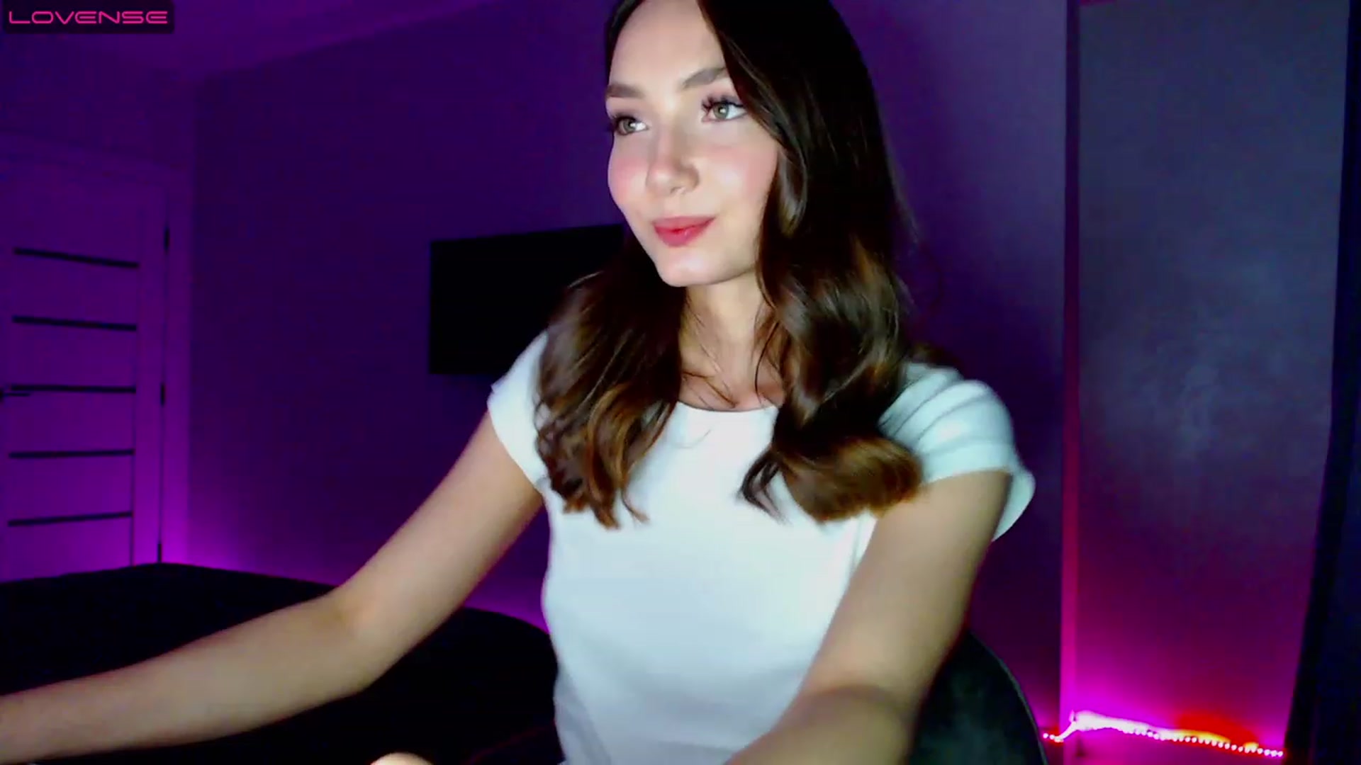 Gallery image thumbnail from Browncat04's myfreecams stream on, 05/30/2023, 19:28 image 2 of 20
