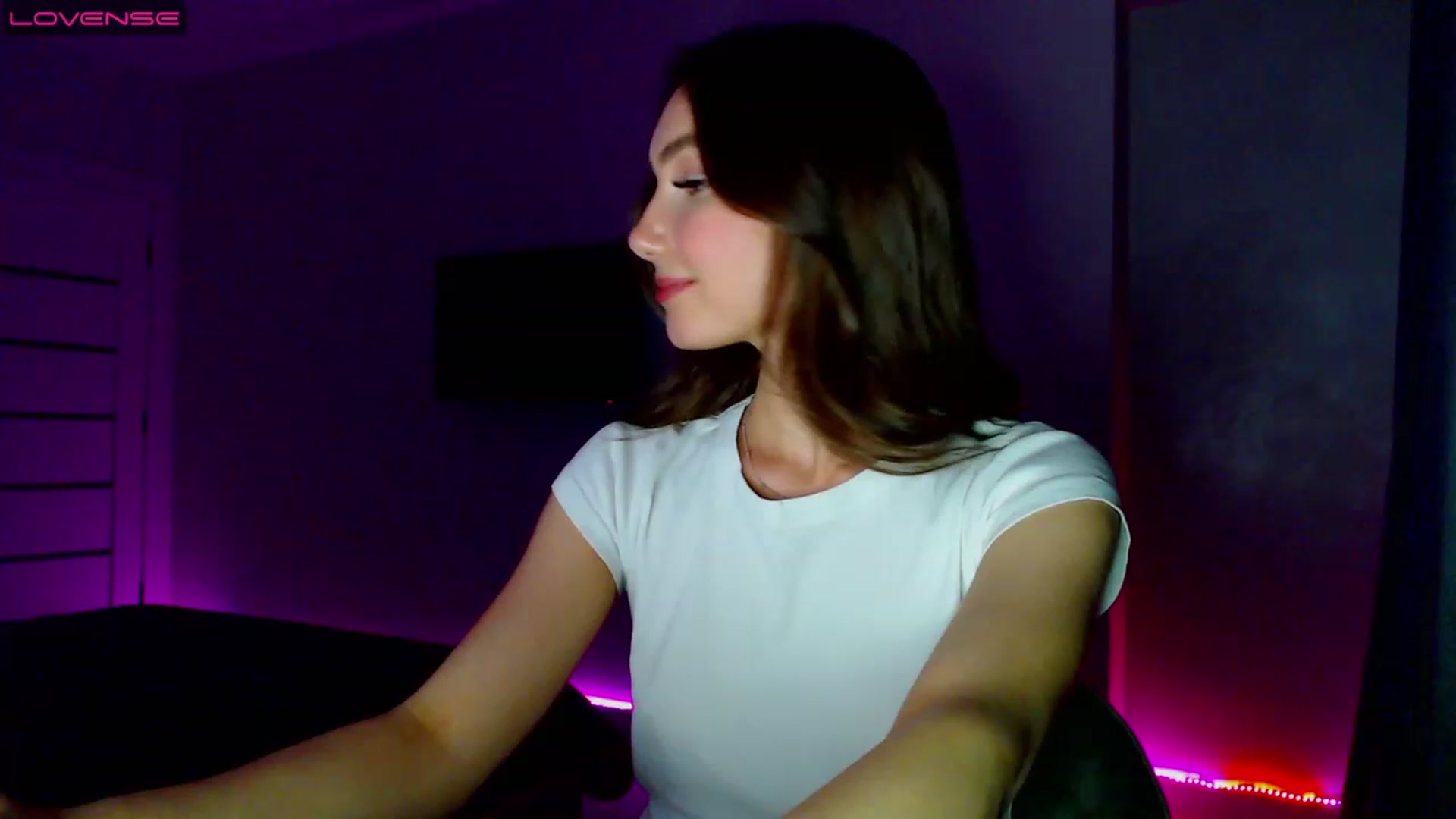 Gallery image thumbnail from Browncat04's myfreecams stream on, 05/30/2023, 19:28 image 17 of 20