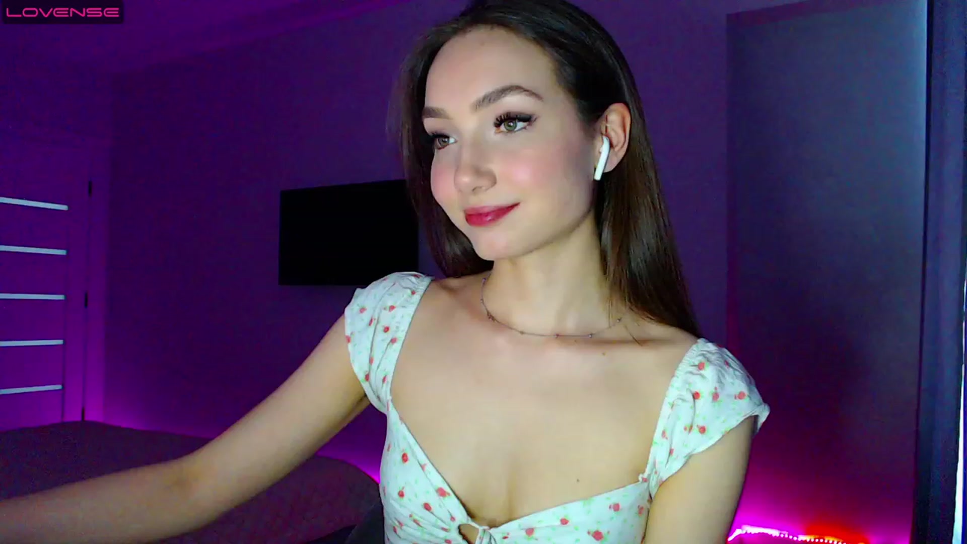 Gallery image thumbnail from Browncat04's myfreecams stream on, 06/04/2023, 16:13 image 2 of 20
