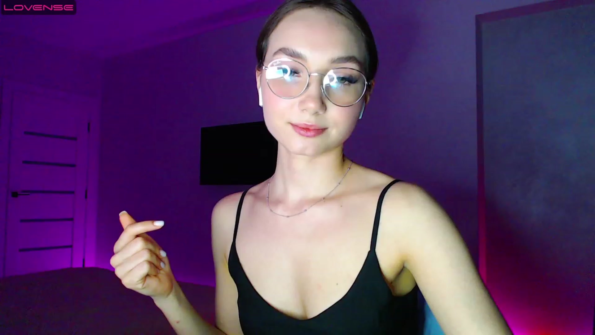 Gallery image thumbnail from Browncat04's myfreecams stream on, 06/11/2023, 17:11 image 16 of 20