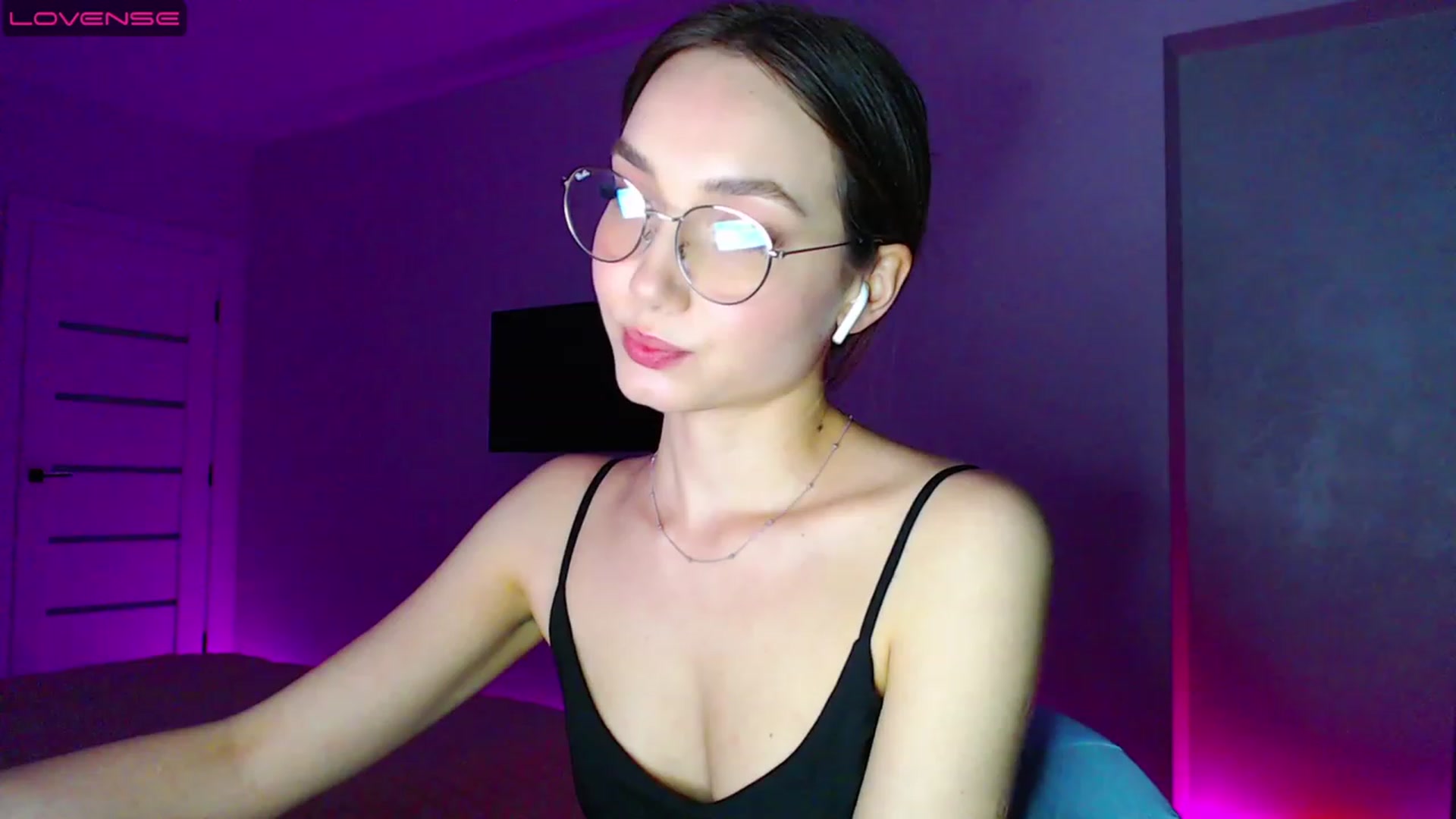 Gallery image thumbnail from Browncat04's myfreecams stream on, 06/11/2023, 17:11 image 17 of 20