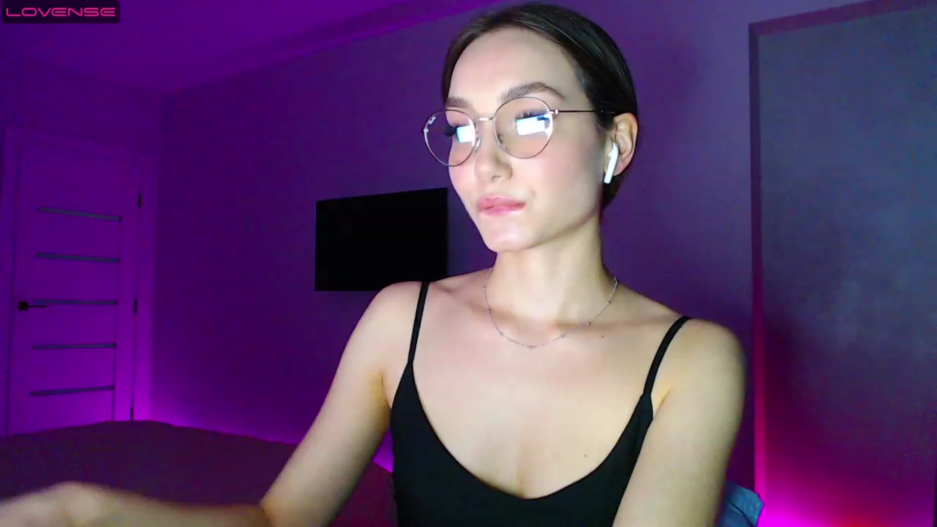 Gallery image thumbnail from Browncat04's myfreecams stream on, 06/11/2023, 17:11 image 6 of 20